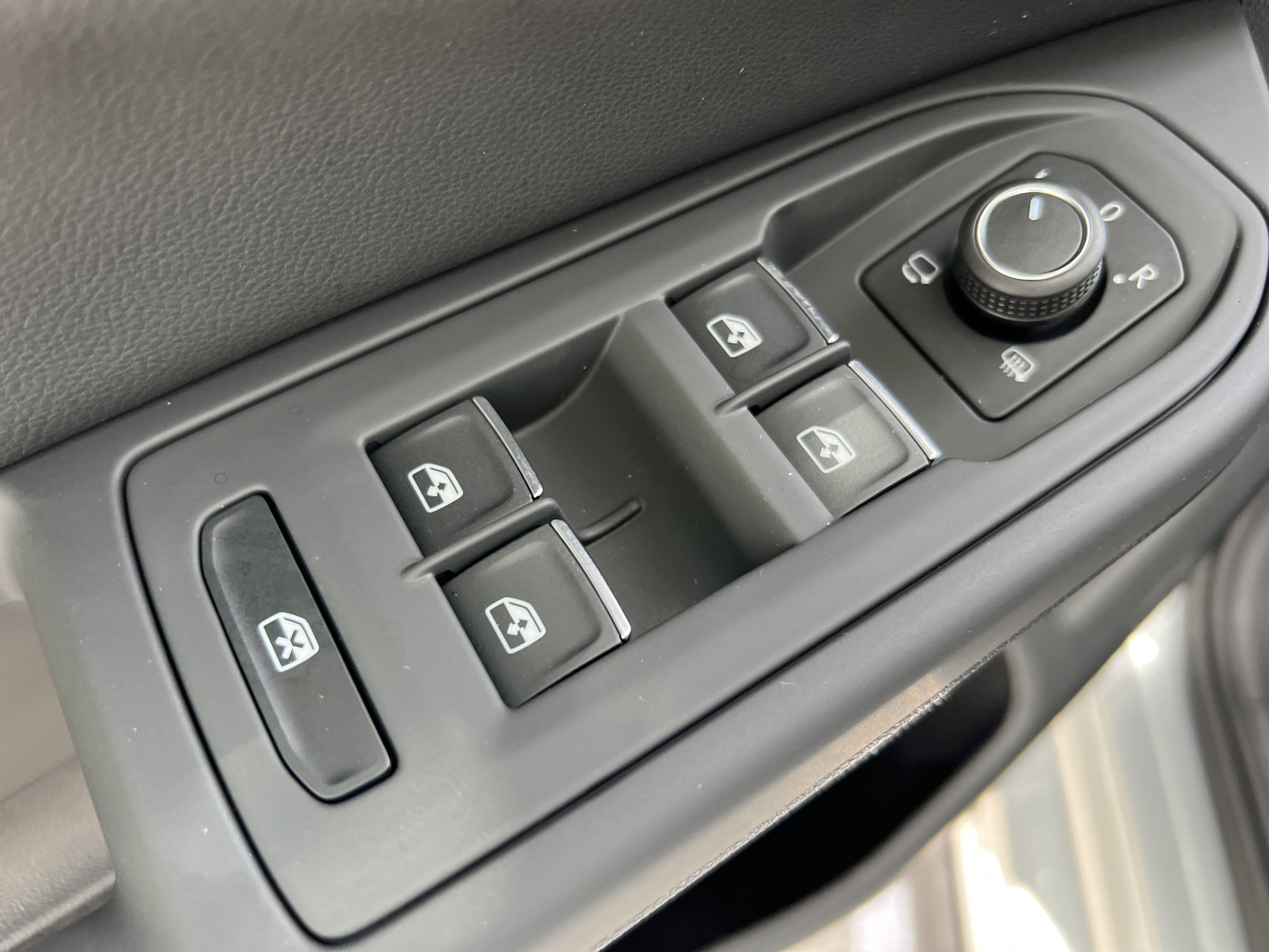 2025 Volkswagen Golf GTI SE