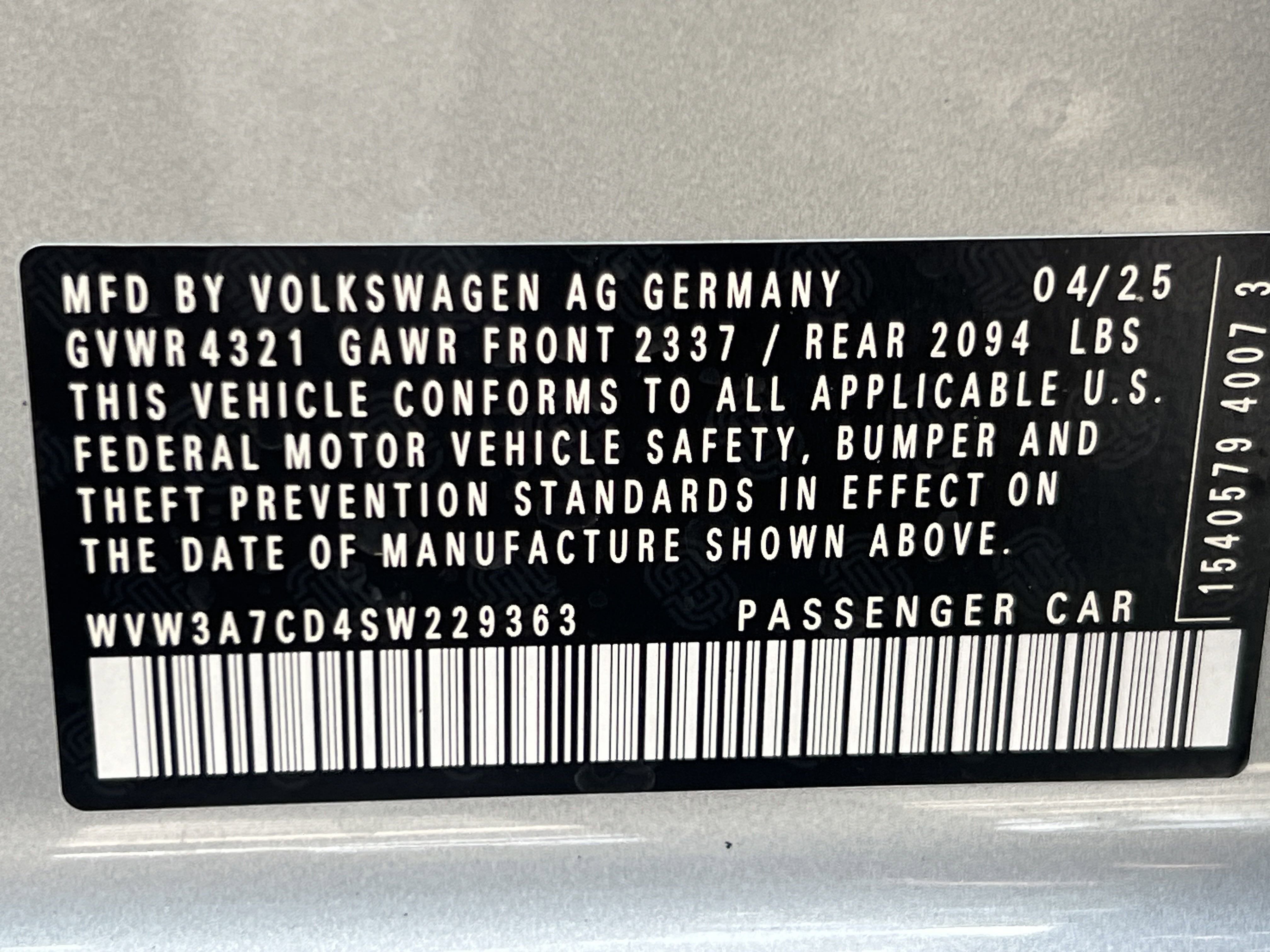 2025 Volkswagen Golf GTI SE