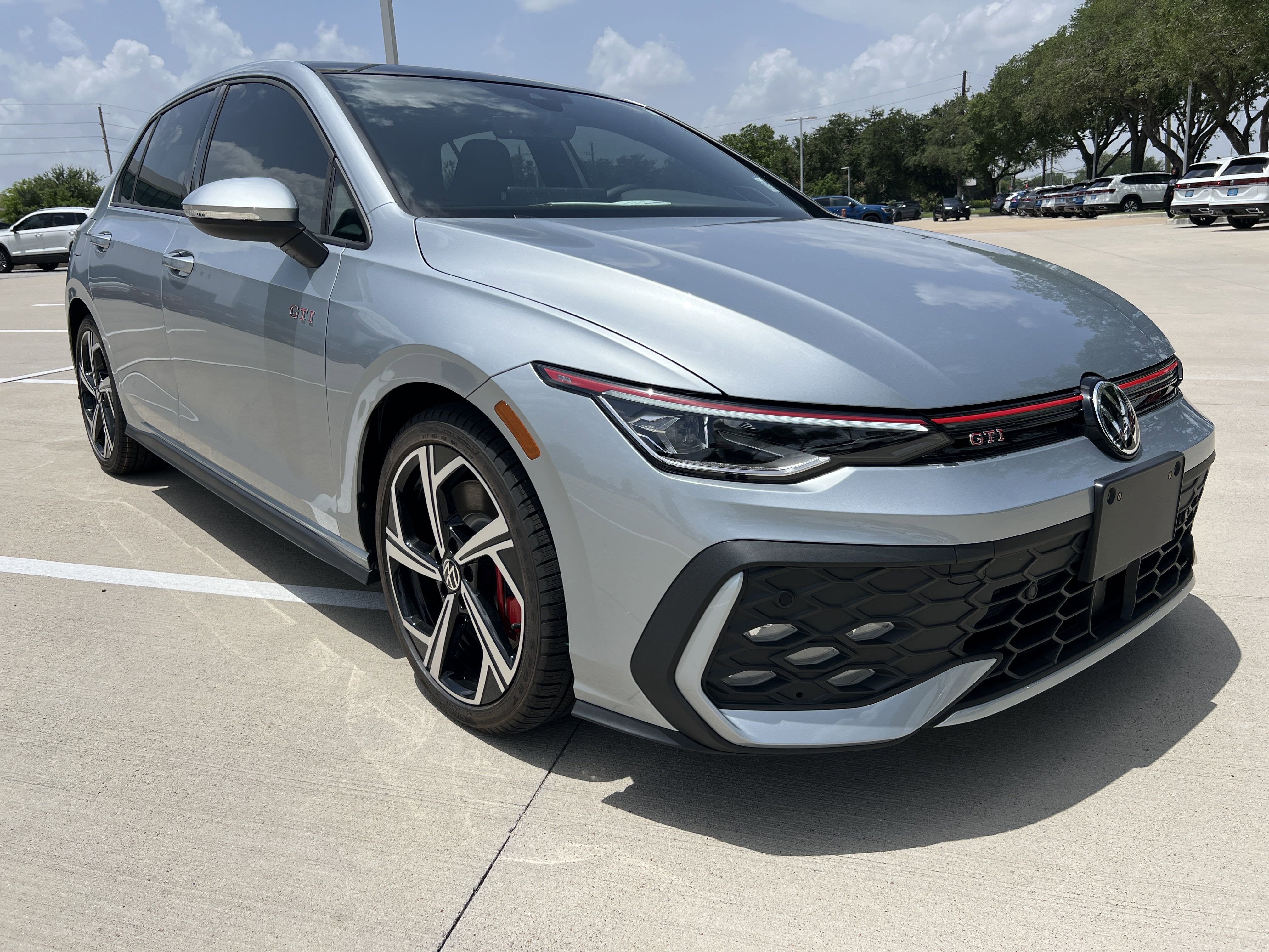 2025 Volkswagen Golf GTI SE