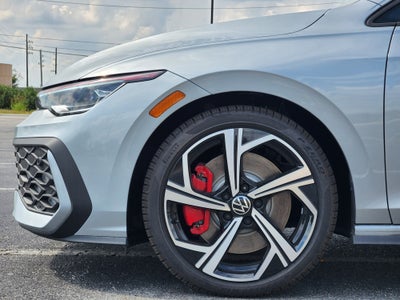 2025 Volkswagen Golf GTI SE
