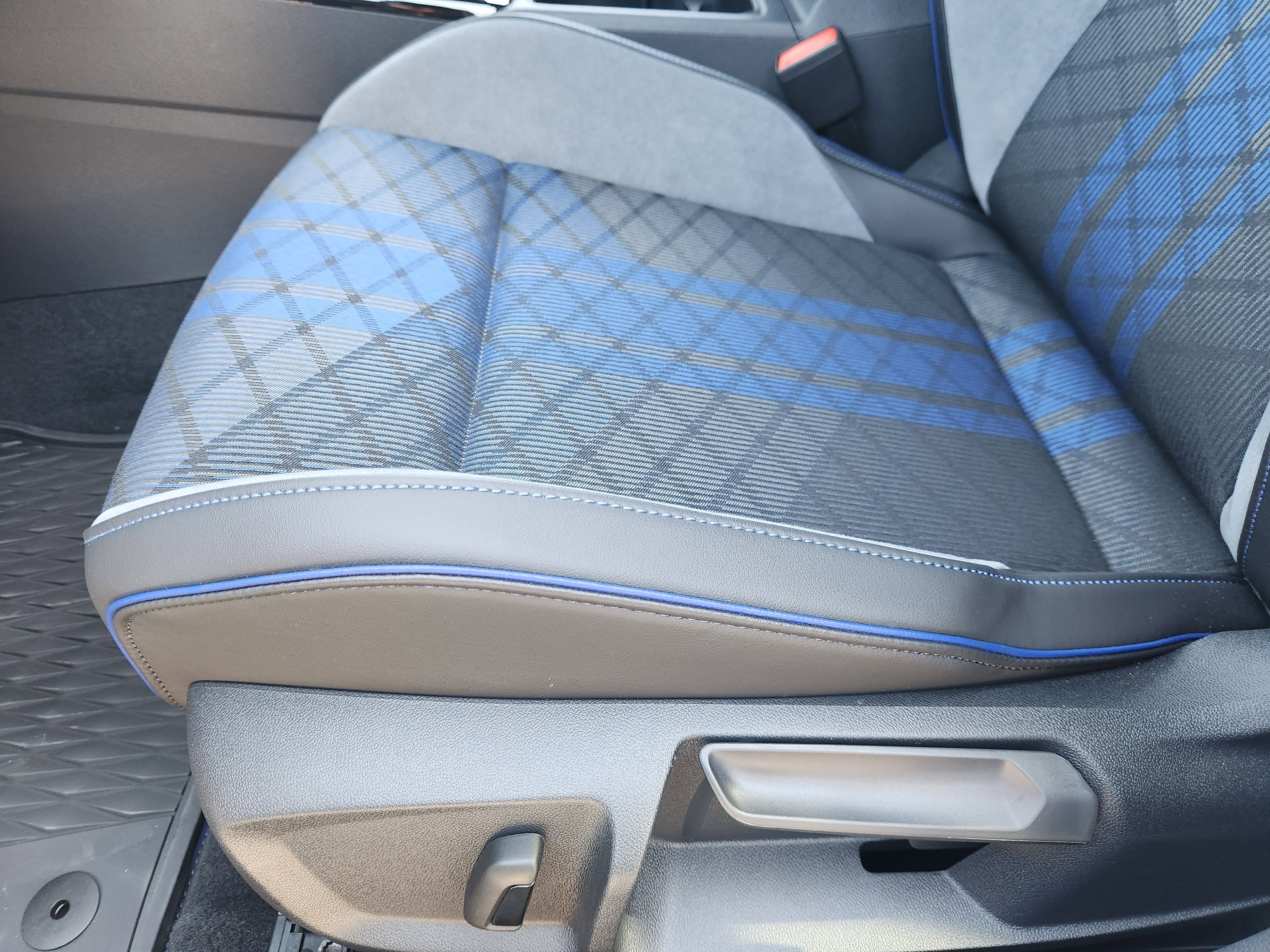 2026 Volkswagen Golf R 2.0T