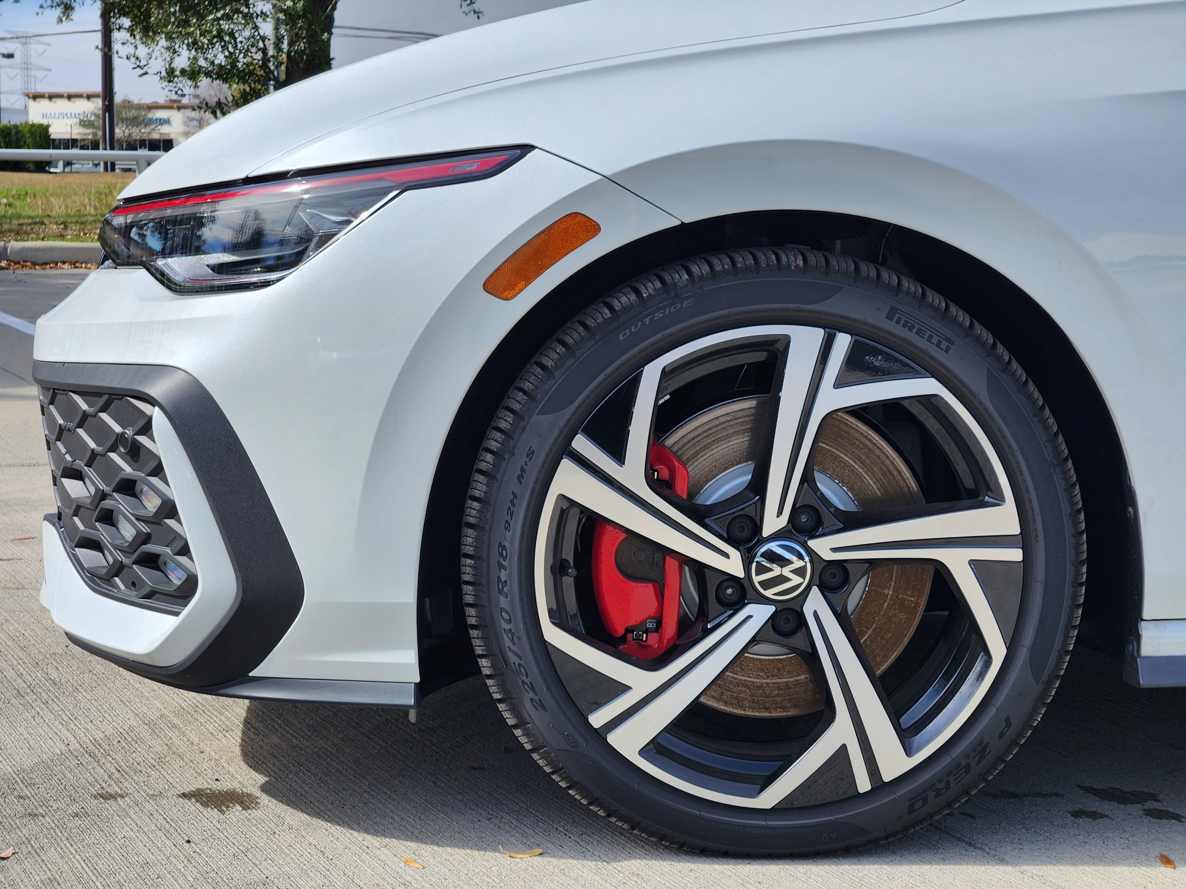 2026 Volkswagen Golf GTI SE