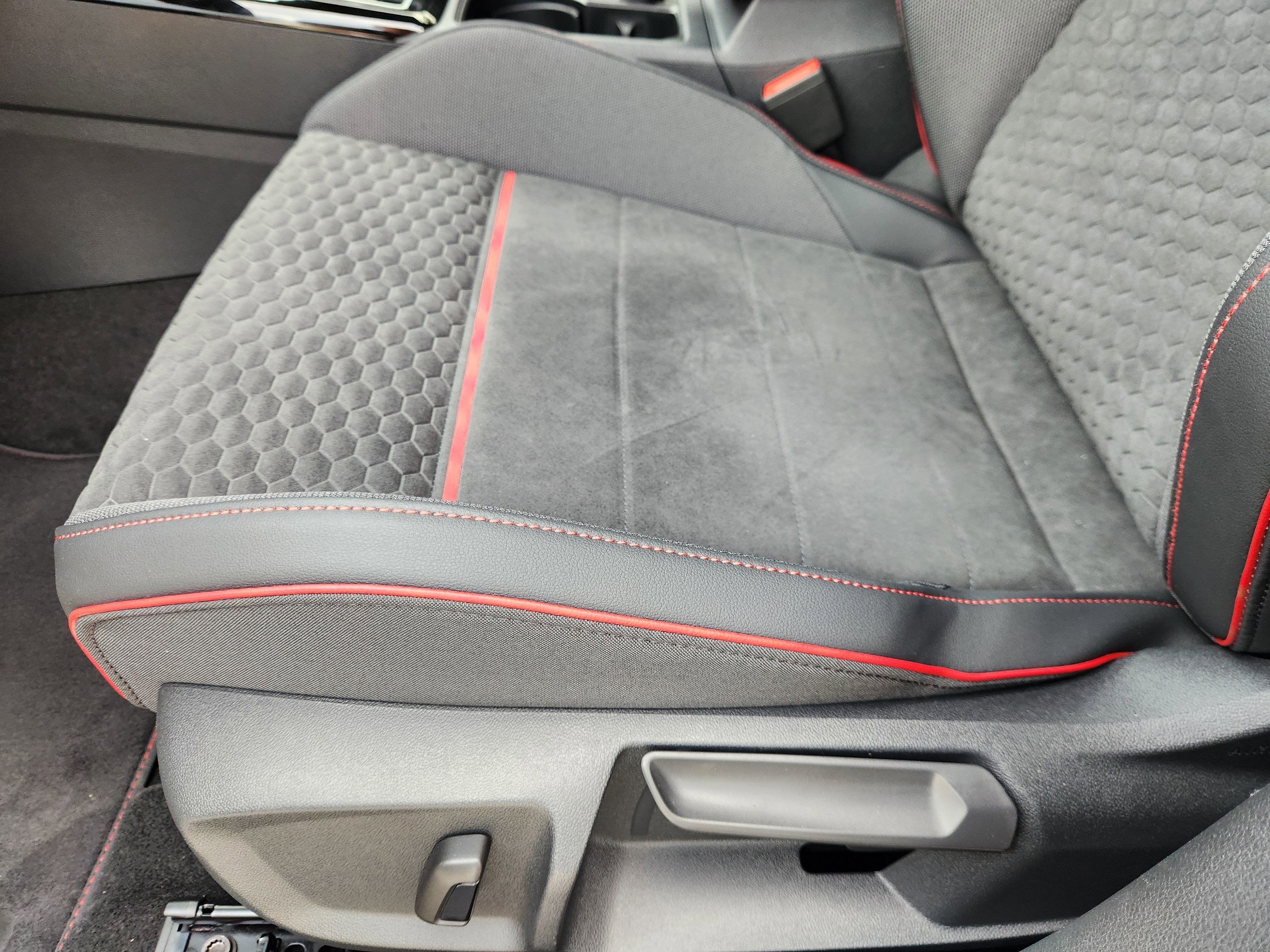 2026 Volkswagen Golf GTI SE