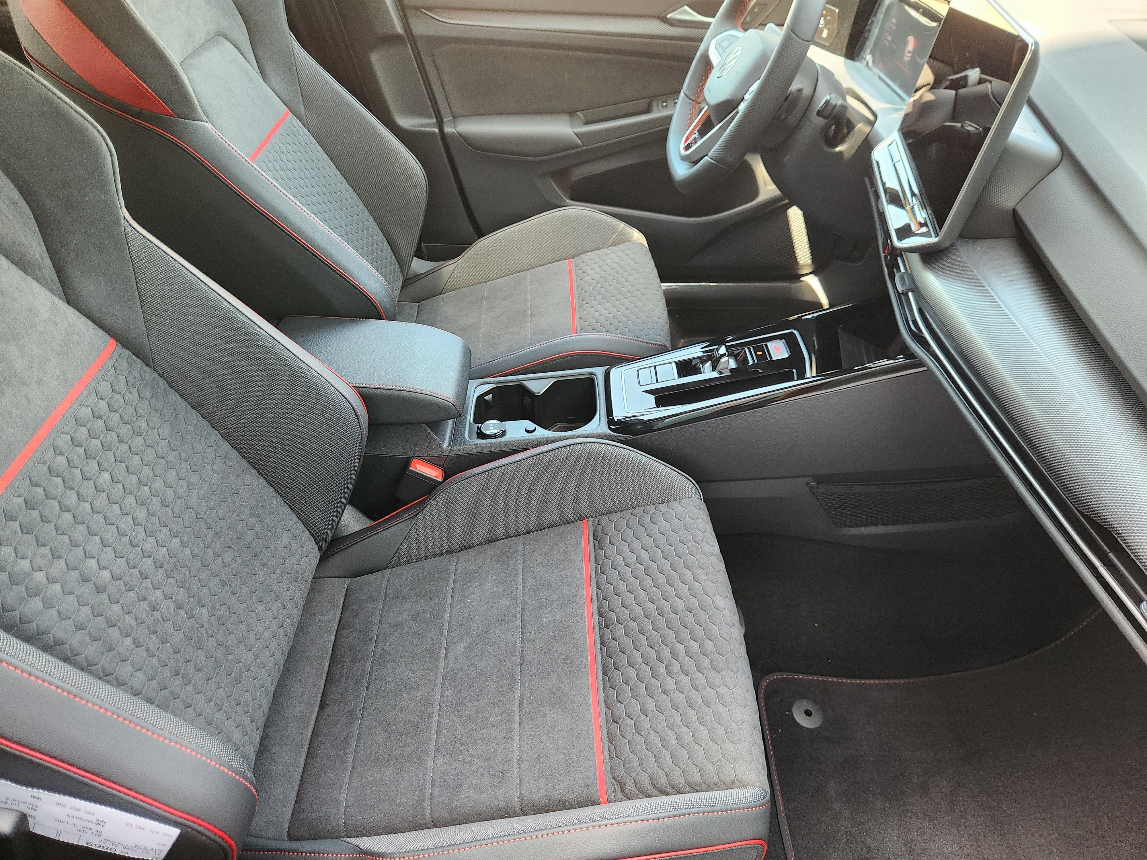 2026 Volkswagen Golf GTI SE