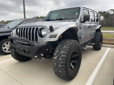 2020 Jeep Wrangler Unlimited Sahara Altitude