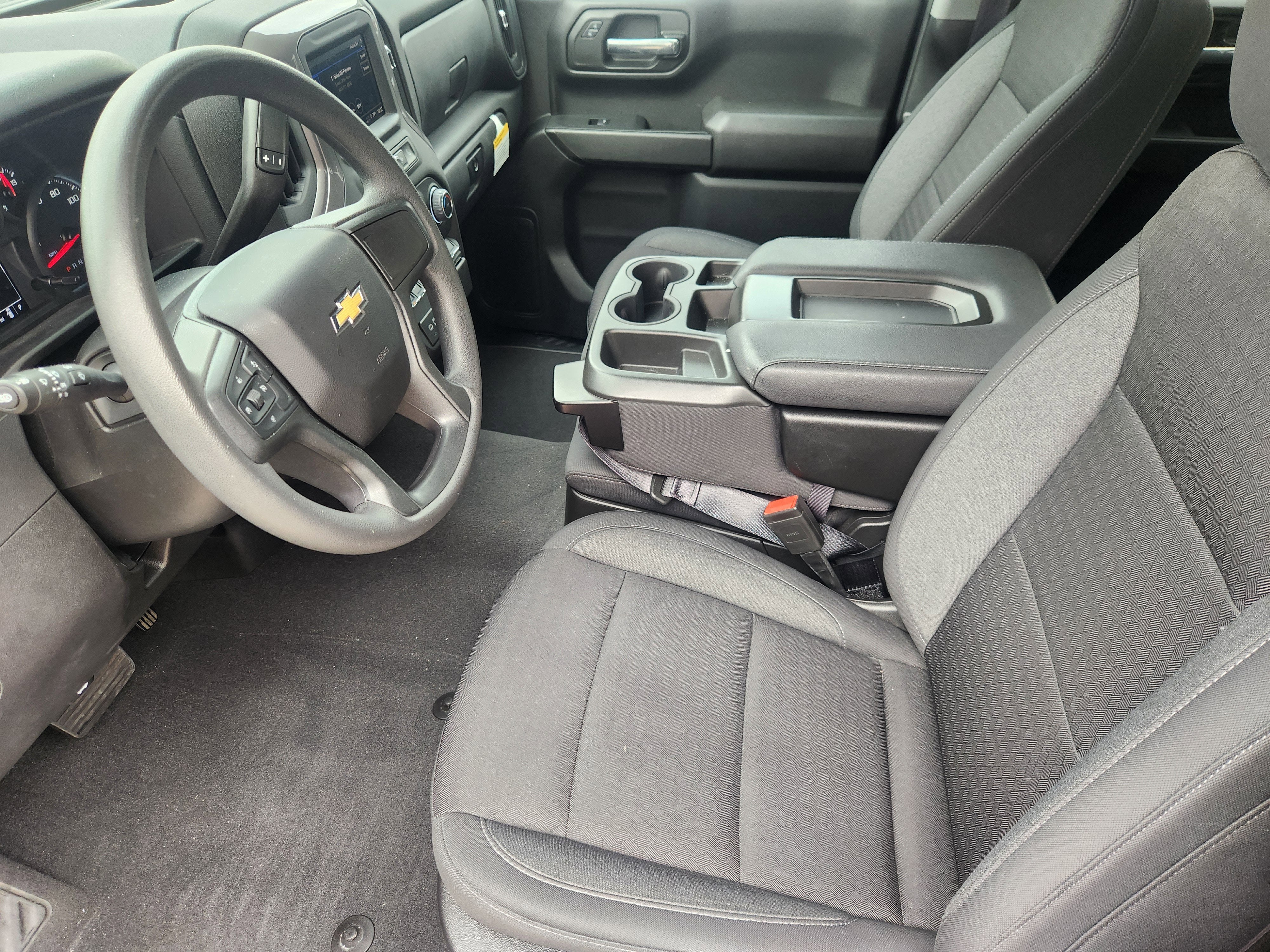 2024 Chevrolet Silverado 1500 Custom