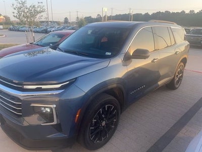 2025 Chevrolet Traverse FWD LT