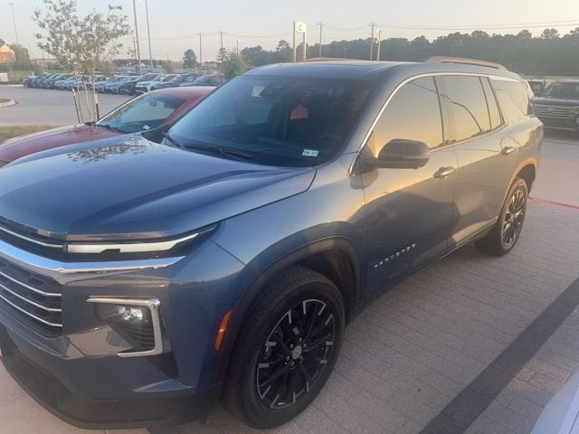 2025 Chevrolet Traverse FWD LT