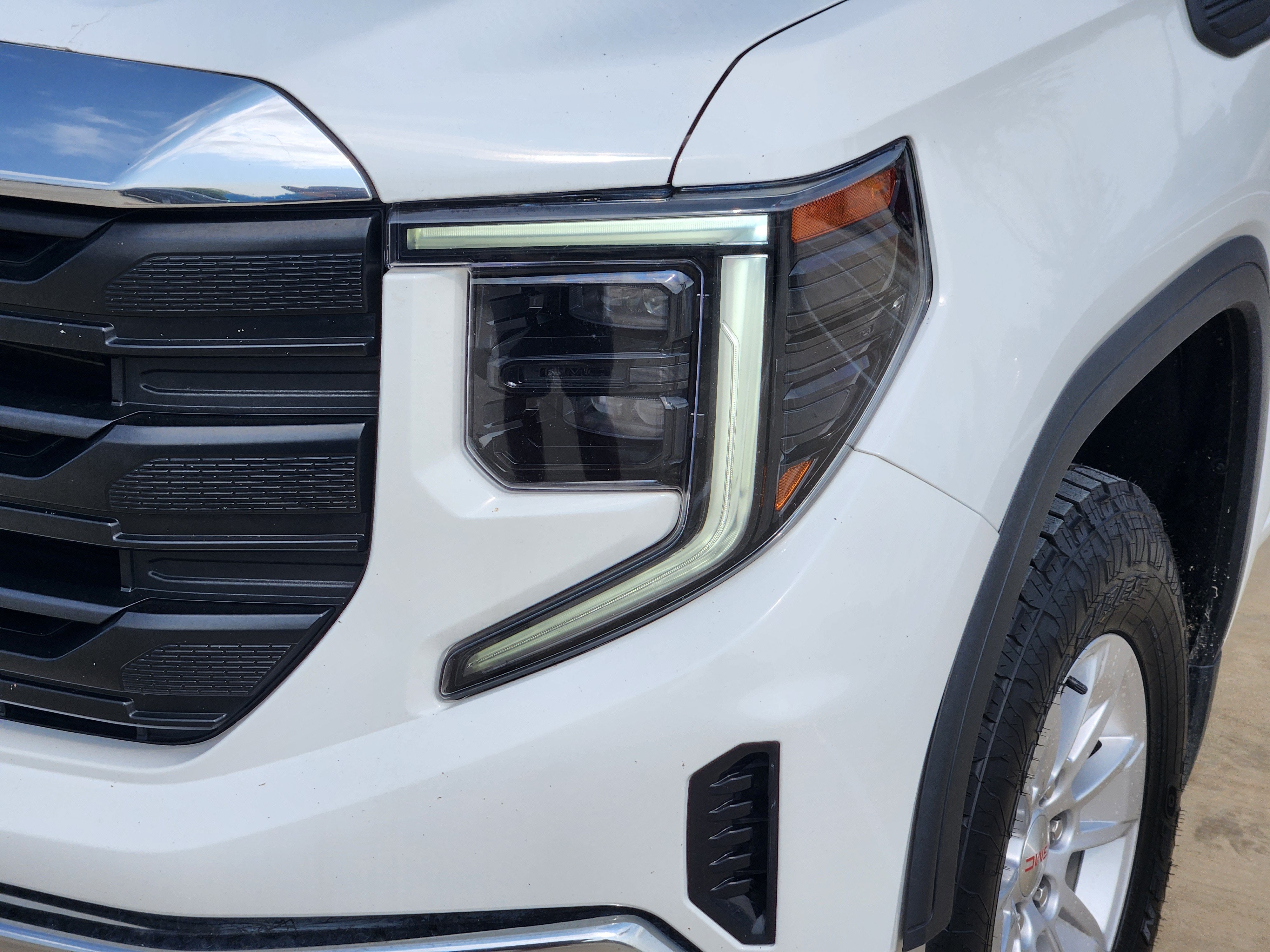2023 GMC Sierra 1500 Pro