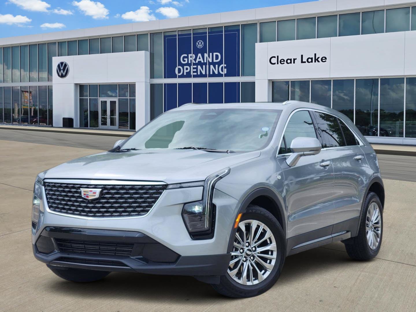 2025 Cadillac XT4 FWD Premium Luxury