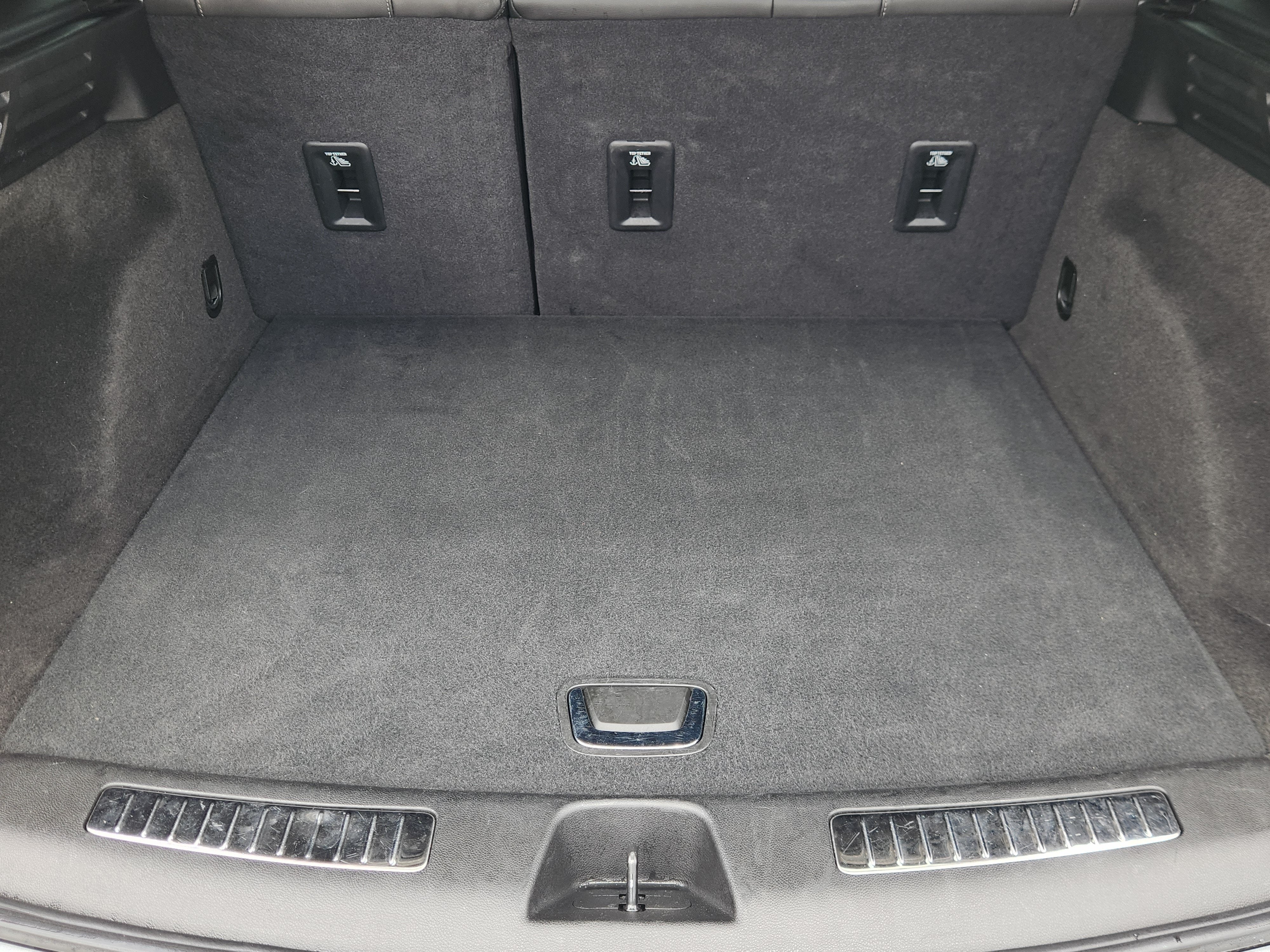 2025 Cadillac XT4 FWD Premium Luxury