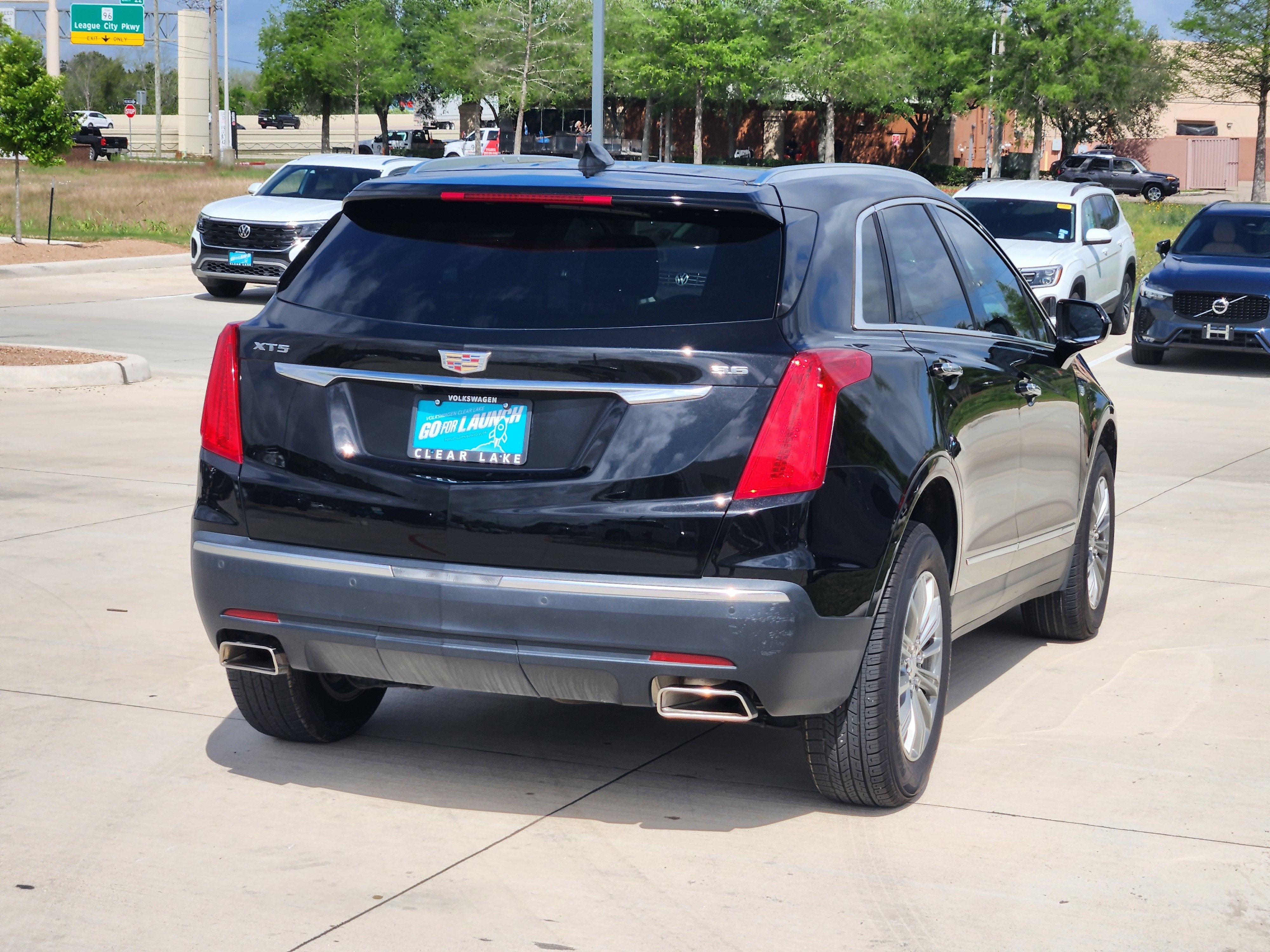 2017 Cadillac XT5 Luxury FWD