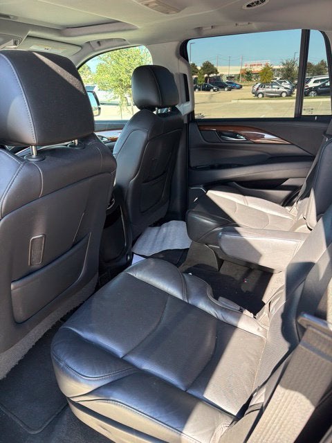 2018 Cadillac Escalade Luxury