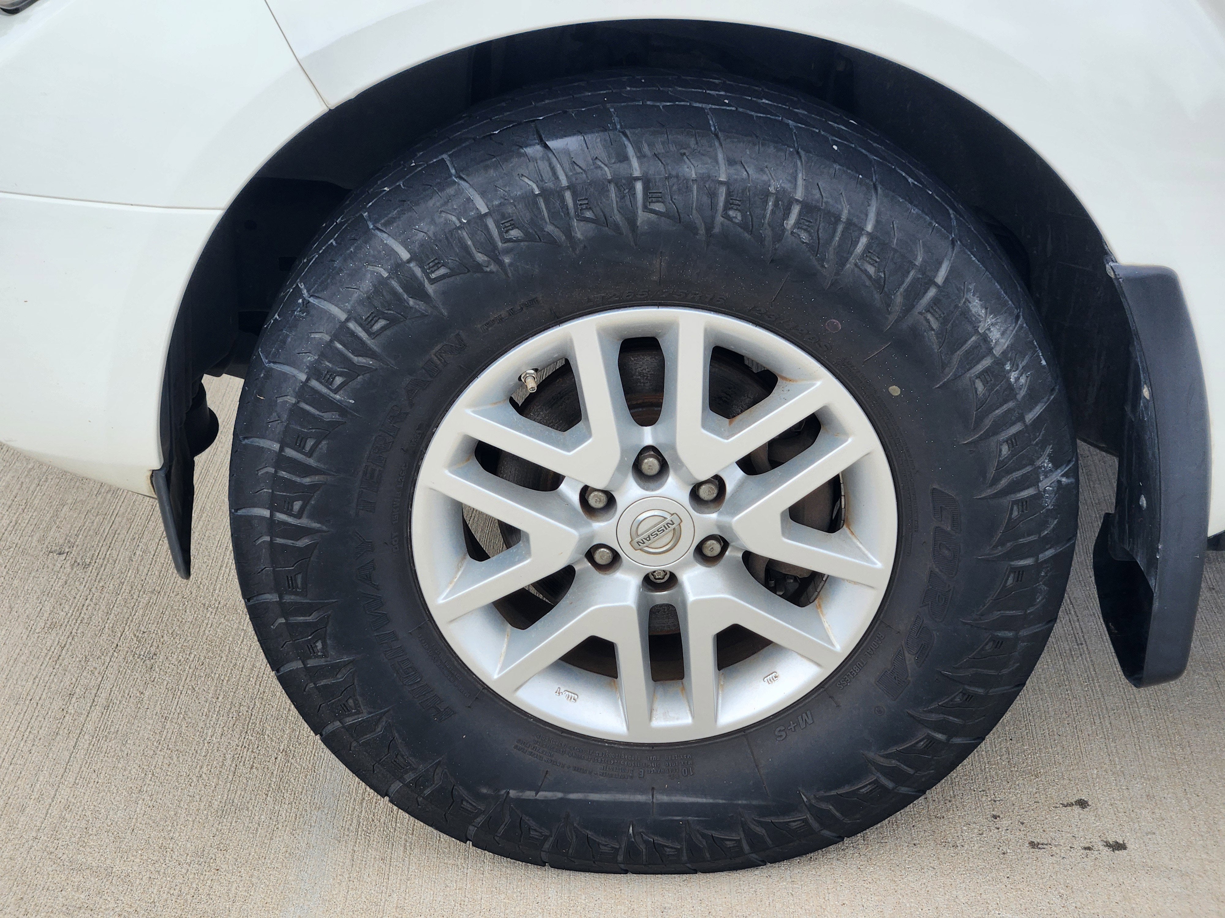 2017 Nissan Frontier SV V6