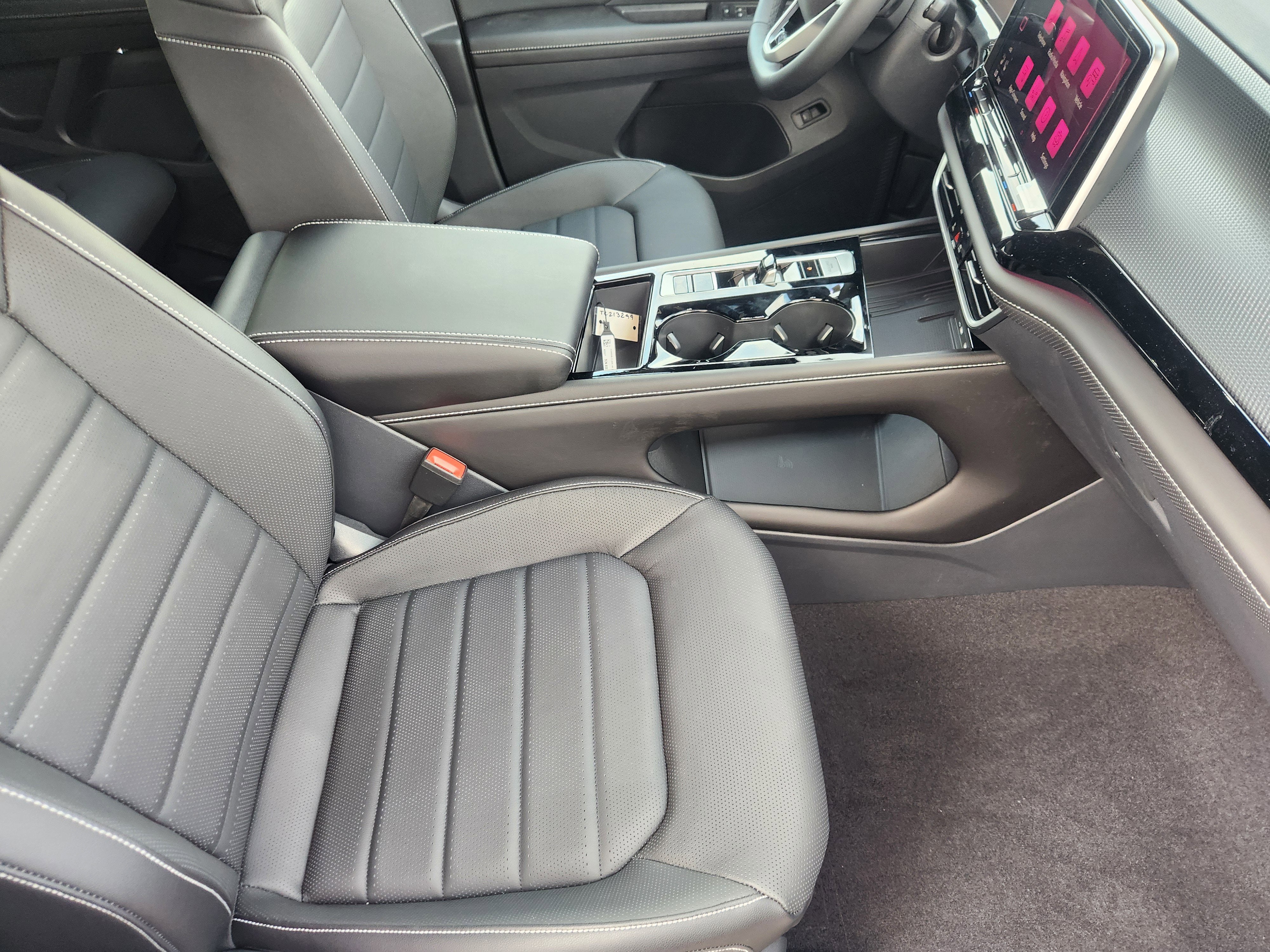 2026 Volkswagen Atlas Cross Sport 2.0T SEL R-Line Black