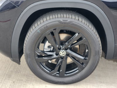 2026 Volkswagen Atlas Cross Sport 2.0T SEL R-Line Black