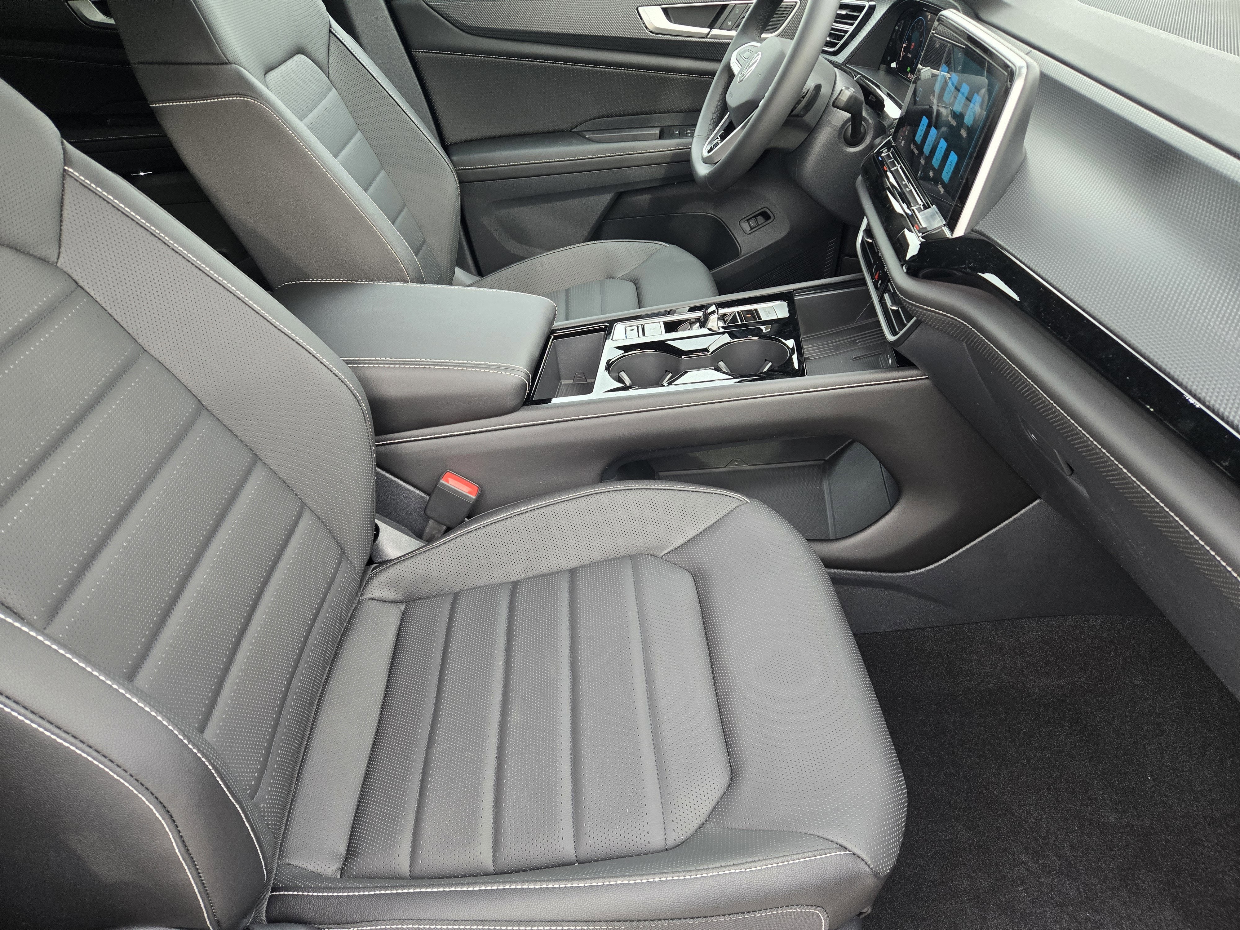 2026 Volkswagen Atlas Cross Sport 2.0T SEL R-Line Black