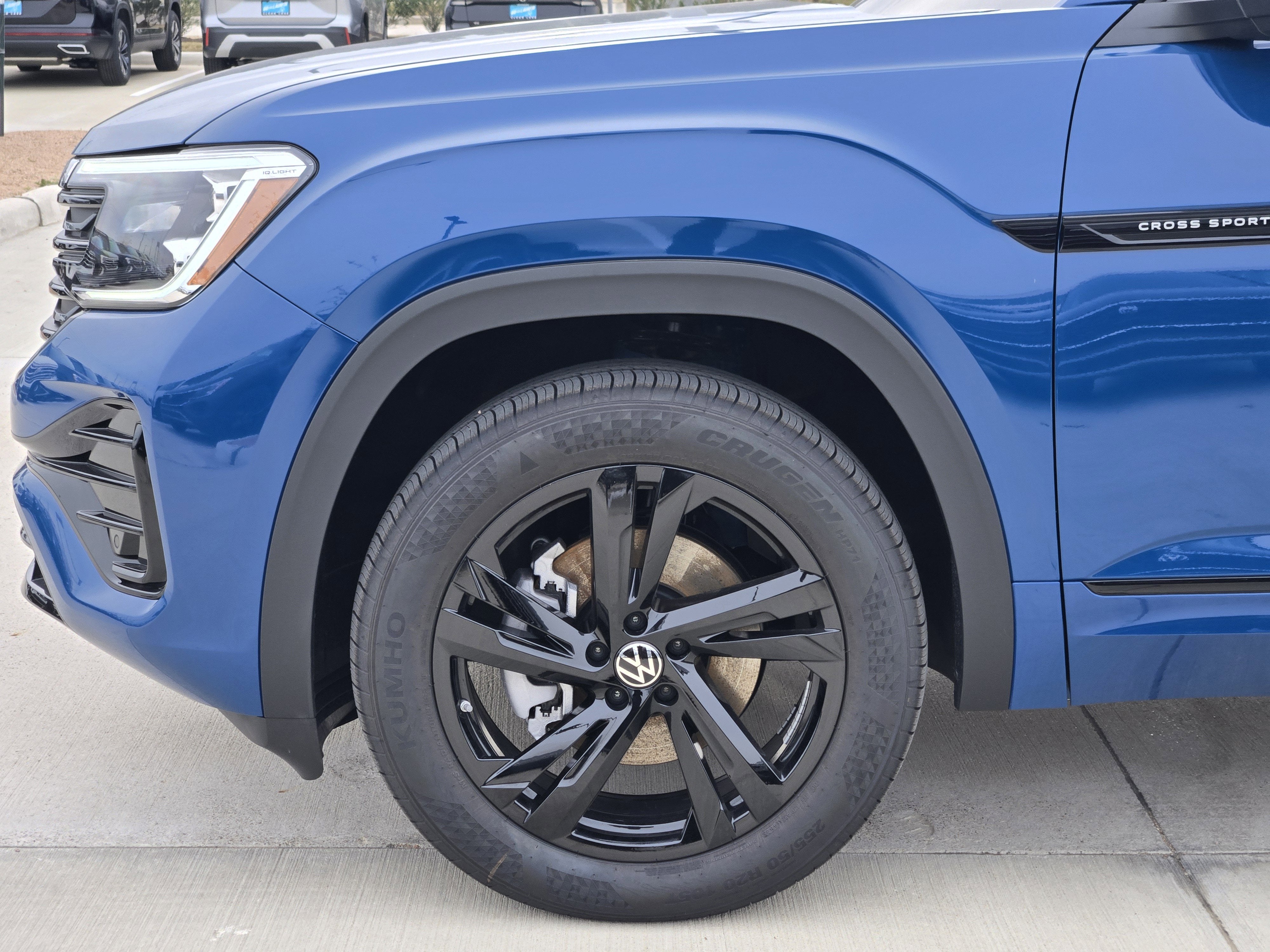 2026 Volkswagen Atlas Cross Sport 2.0T SEL R-Line Black