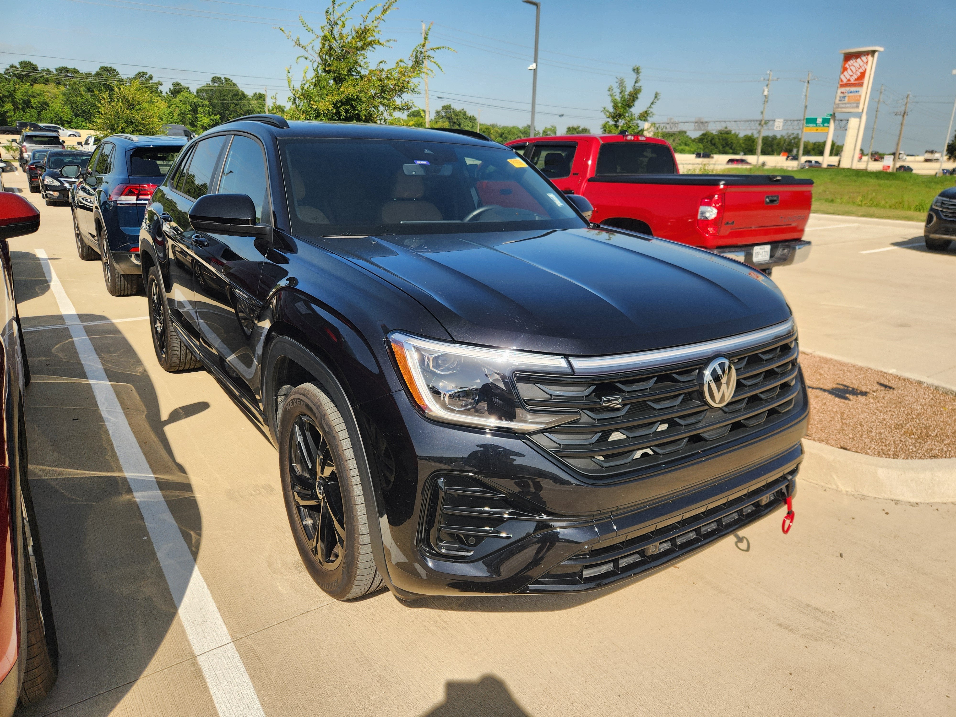 2026 Volkswagen Atlas Cross Sport 2.0T SEL R-Line Black