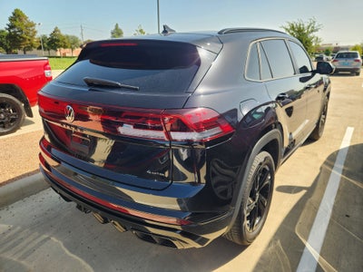2026 Volkswagen Atlas Cross Sport 2.0T SEL R-Line Black