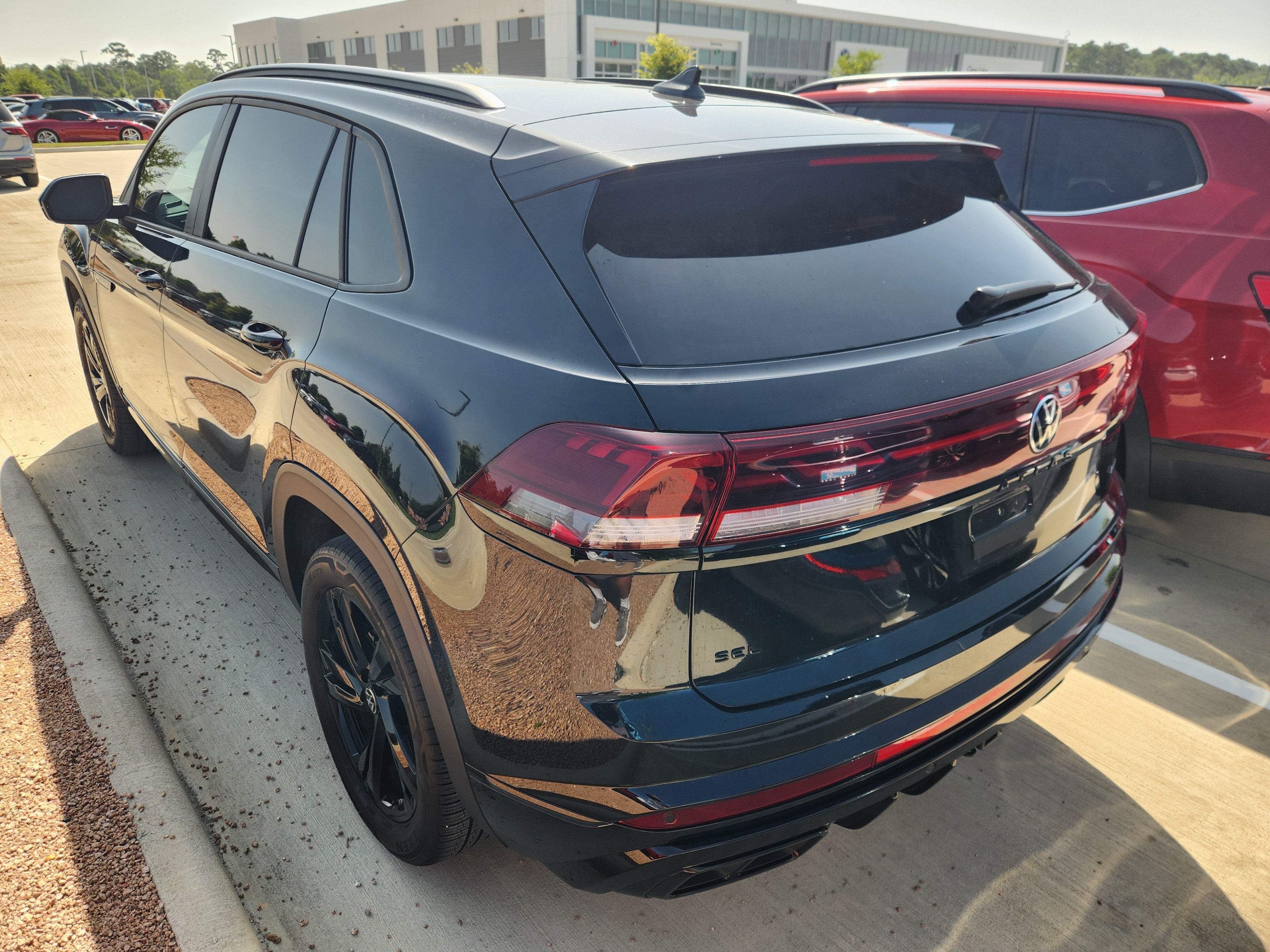2026 Volkswagen Atlas Cross Sport 2.0T SEL R-Line Black