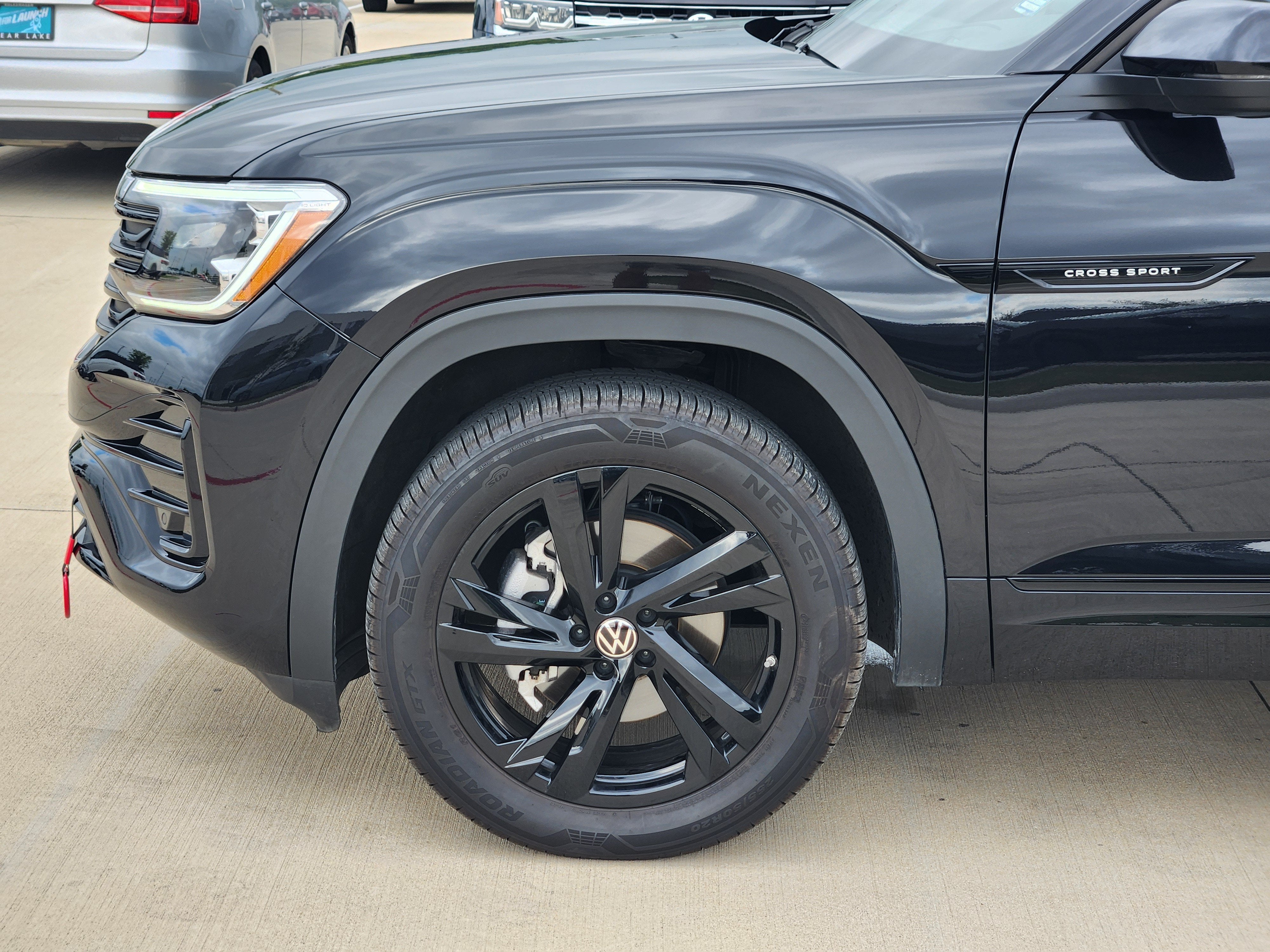 2026 Volkswagen Atlas Cross Sport 2.0T SEL R-Line Black