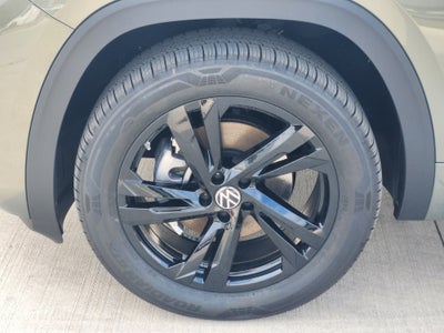 2026 Volkswagen Atlas Cross Sport 2.0T SEL R-Line Black