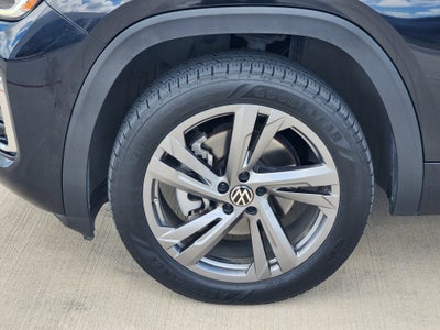 2024 Volkswagen Atlas Cross Sport 2.0T SEL R-Line
