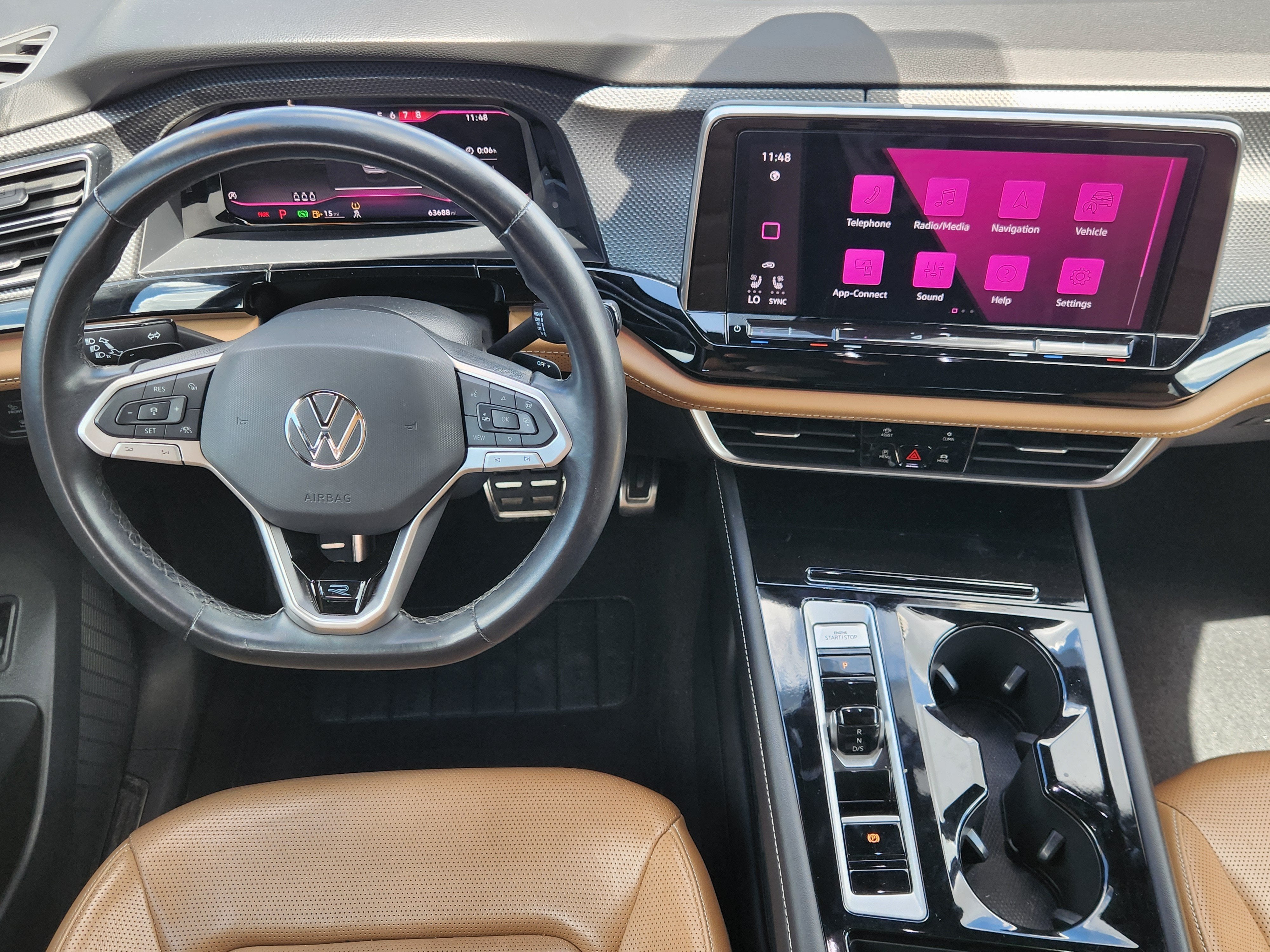 2024 Volkswagen Atlas Cross Sport 2.0T SEL R-Line