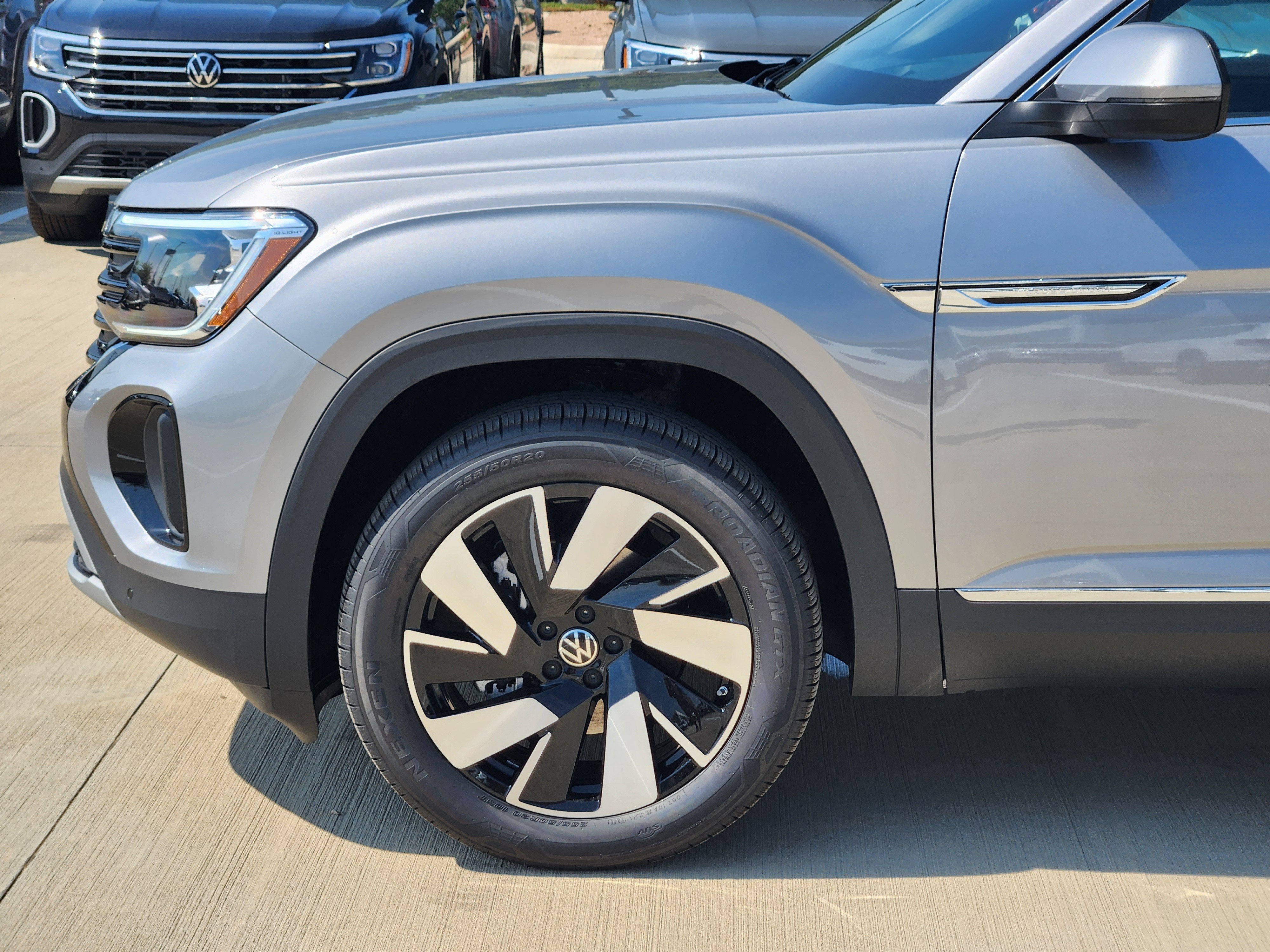 2026 Volkswagen Atlas Cross Sport 2.0T SEL
