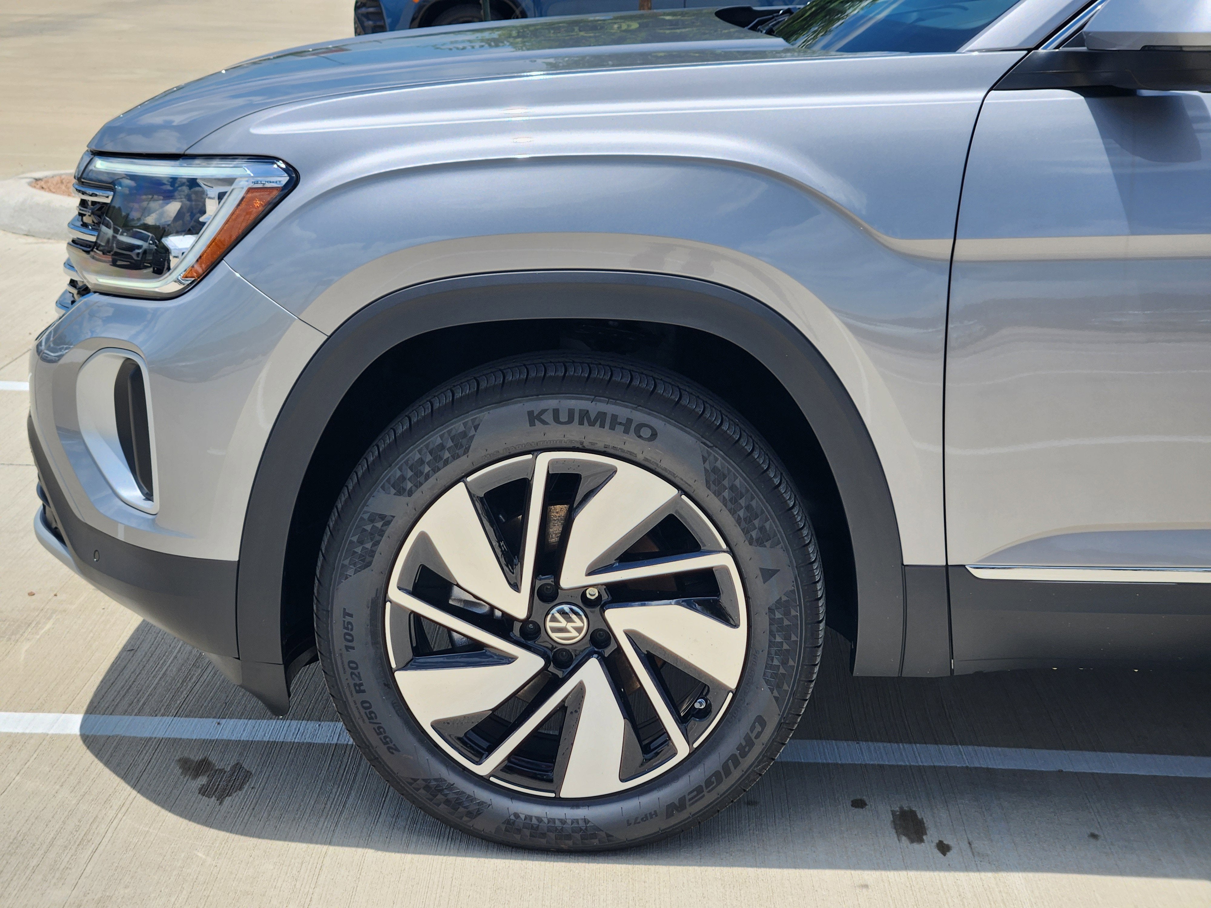 2026 Volkswagen Atlas 2.0T SEL