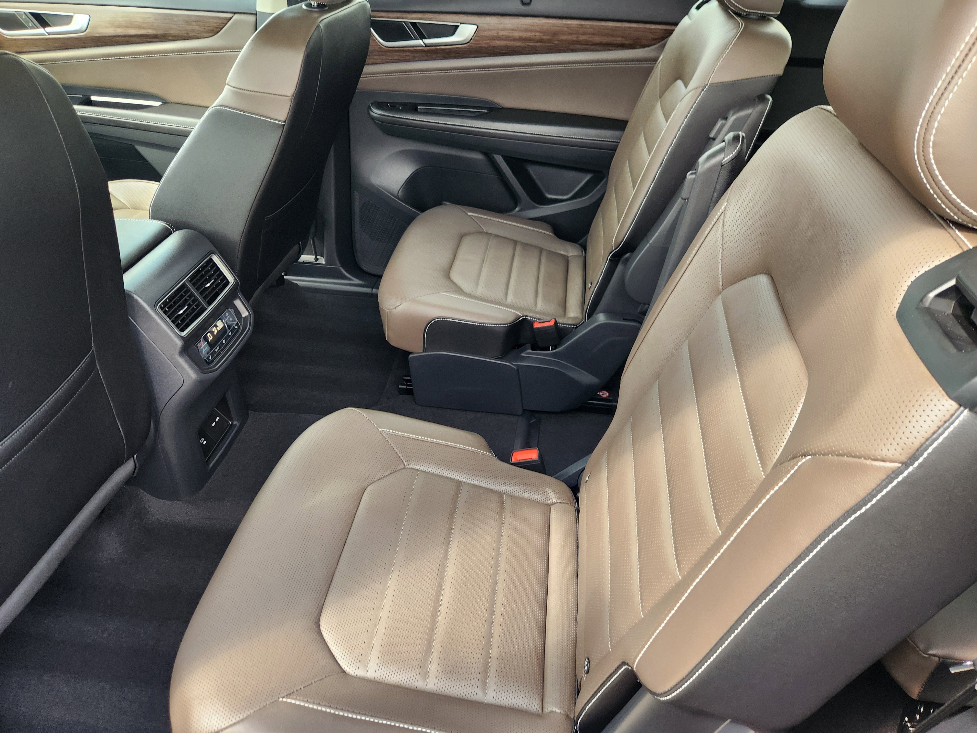 2025 Volkswagen Atlas 2.0T SEL