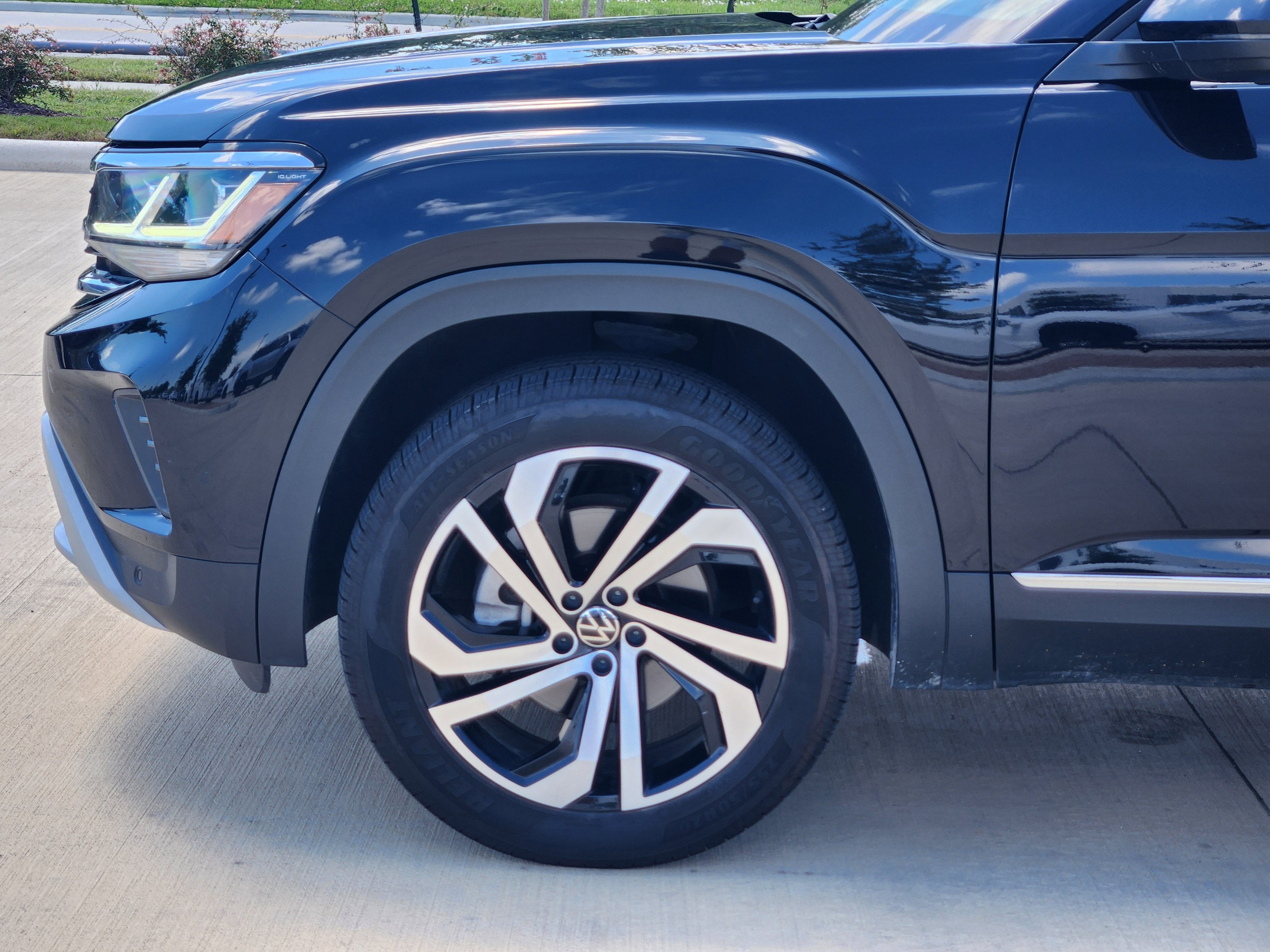 2023 Volkswagen Atlas 3.6L V6 SEL