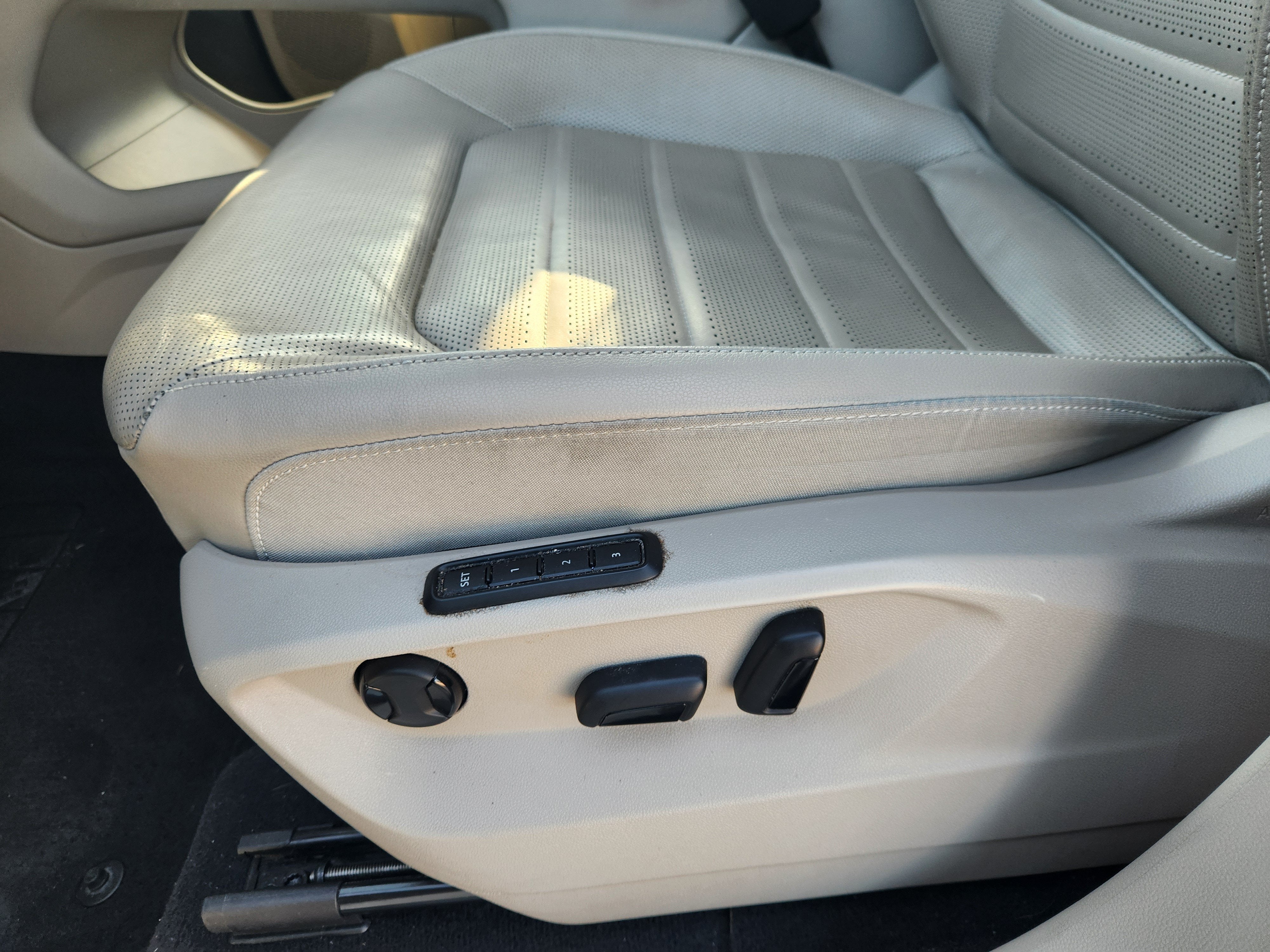 2024 Volkswagen Atlas 2.0T SEL