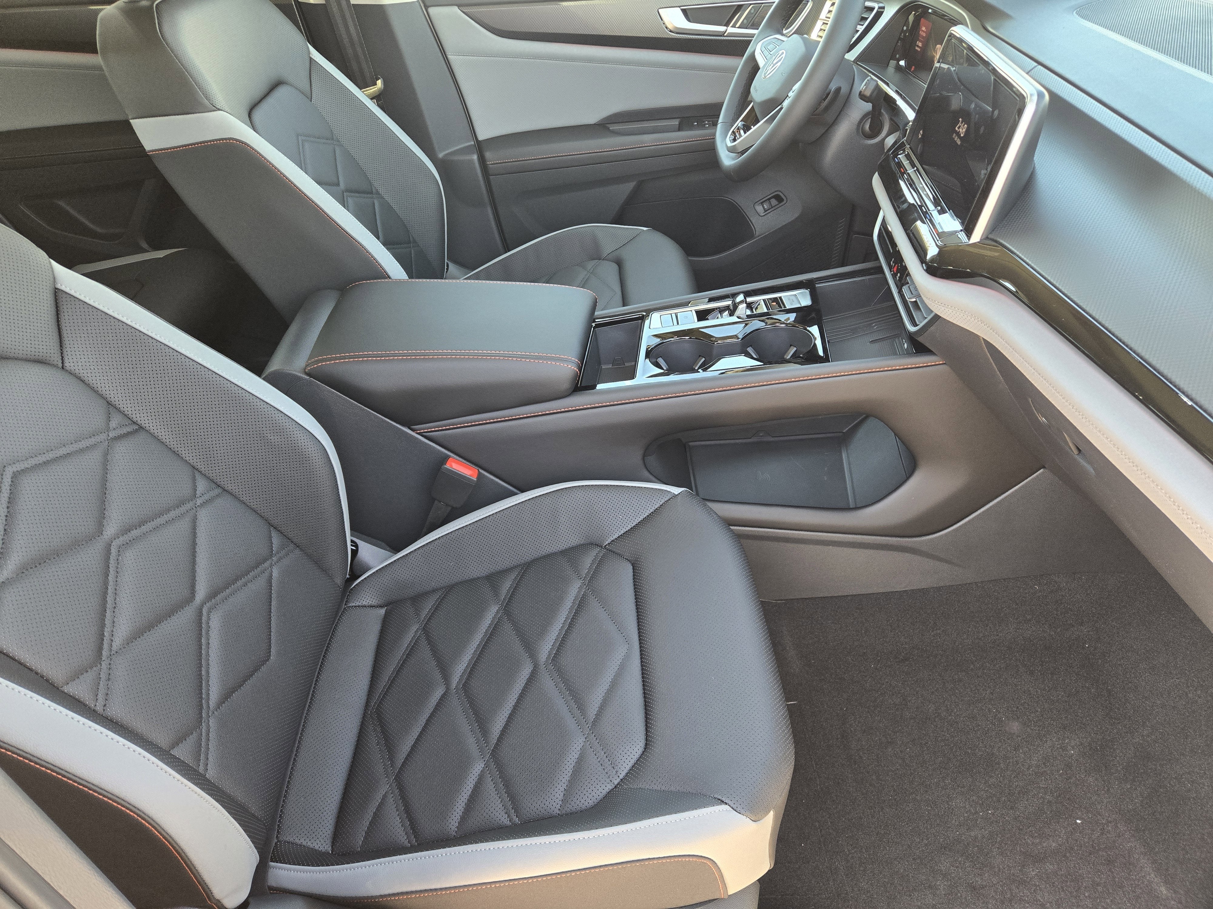 2026 Volkswagen Atlas 2.0T Peak Edition