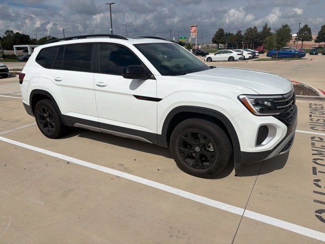 2025 Volkswagen Atlas 2.0T Peak Edition