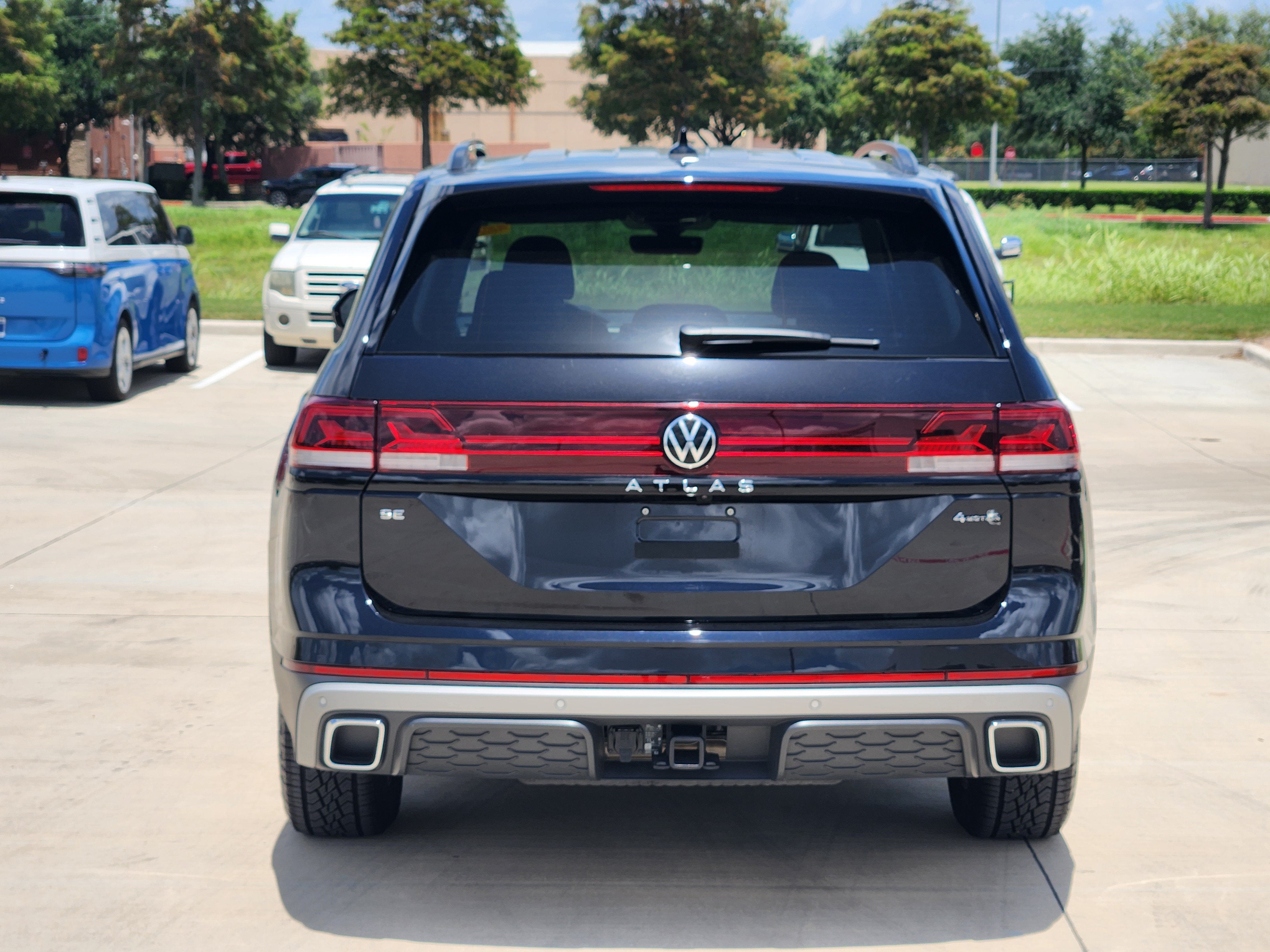 2025 Volkswagen Atlas 2.0T Peak Edition