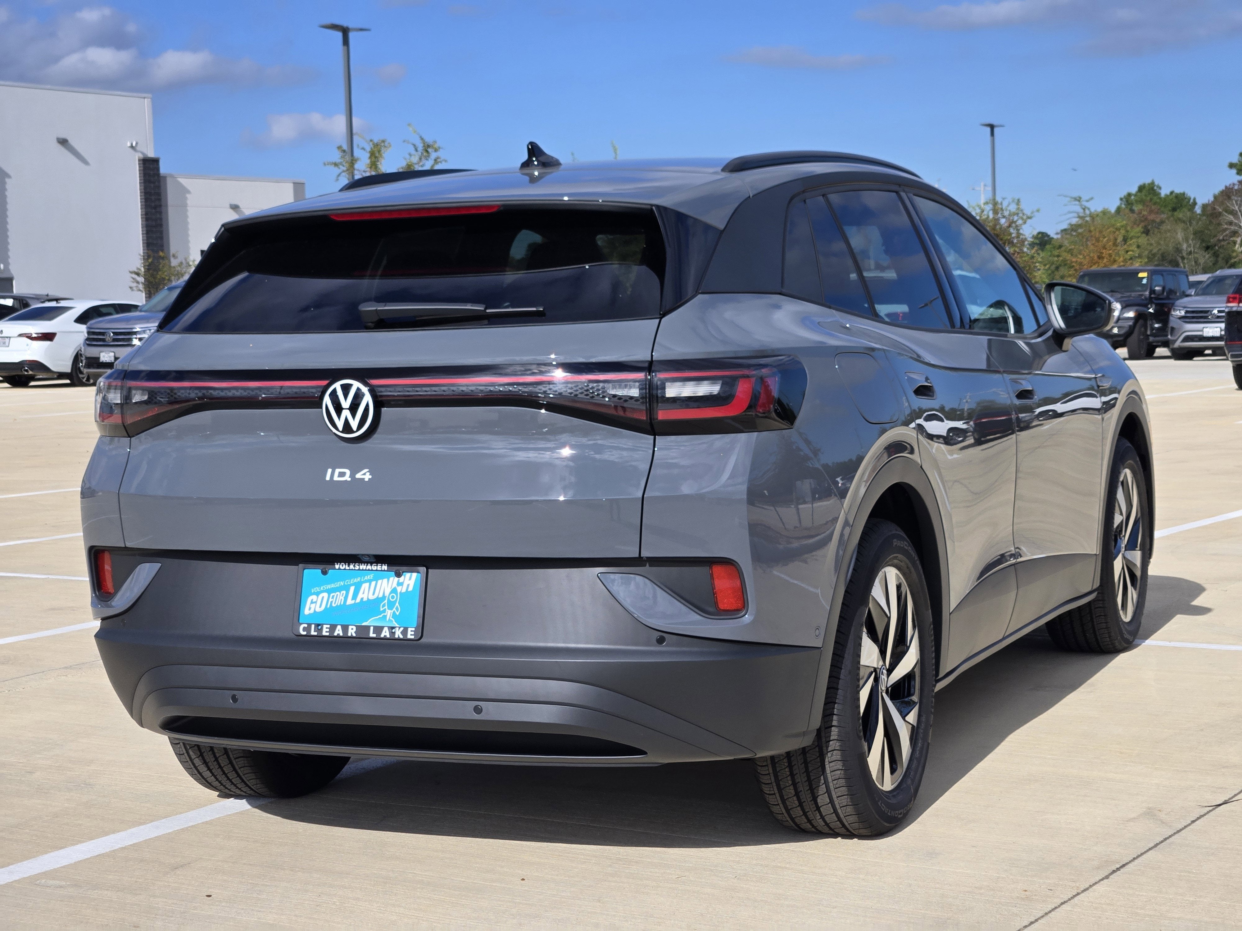 2025 Volkswagen ID.4 Pro