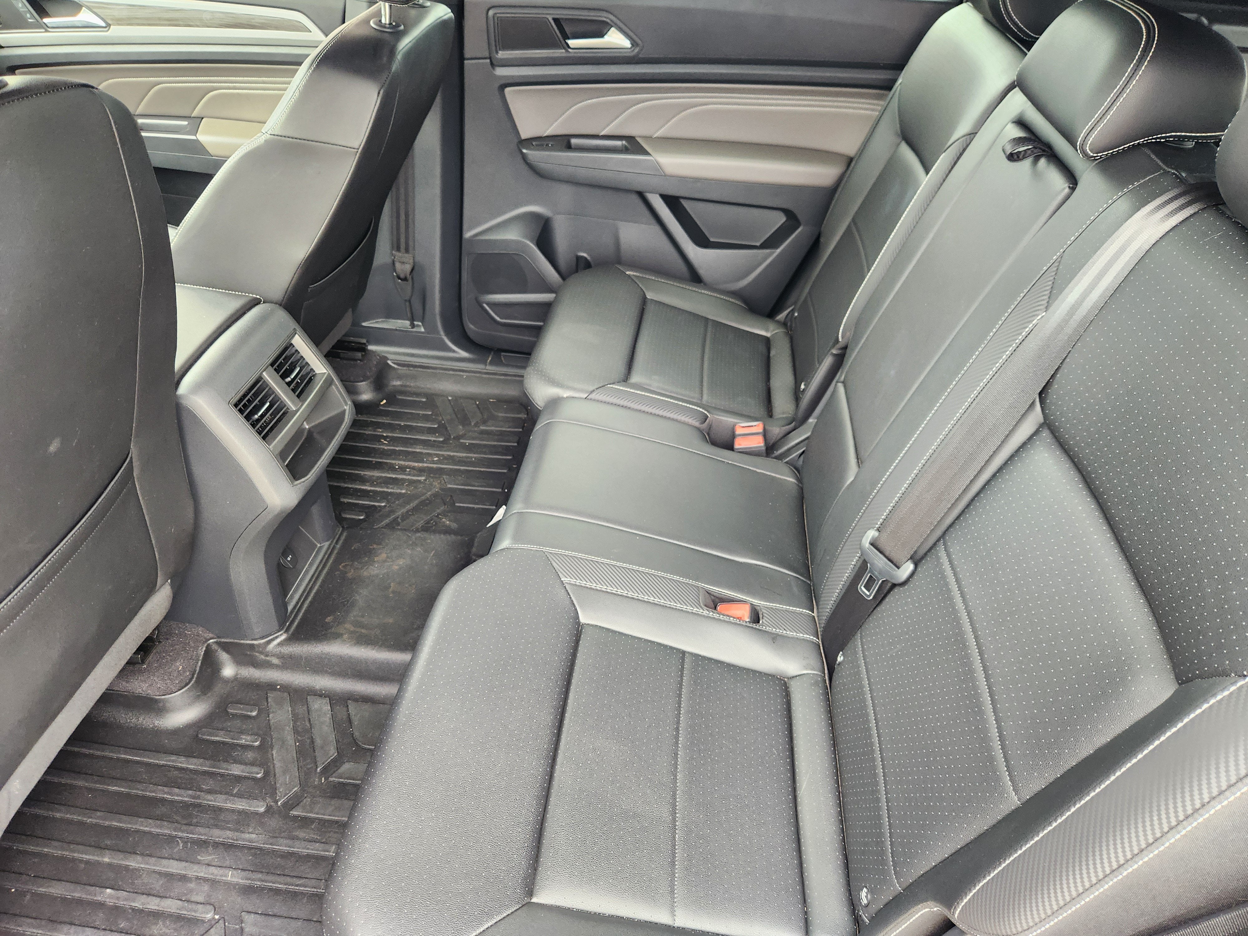 2023 Volkswagen Atlas Cross Sport 2.0T SE