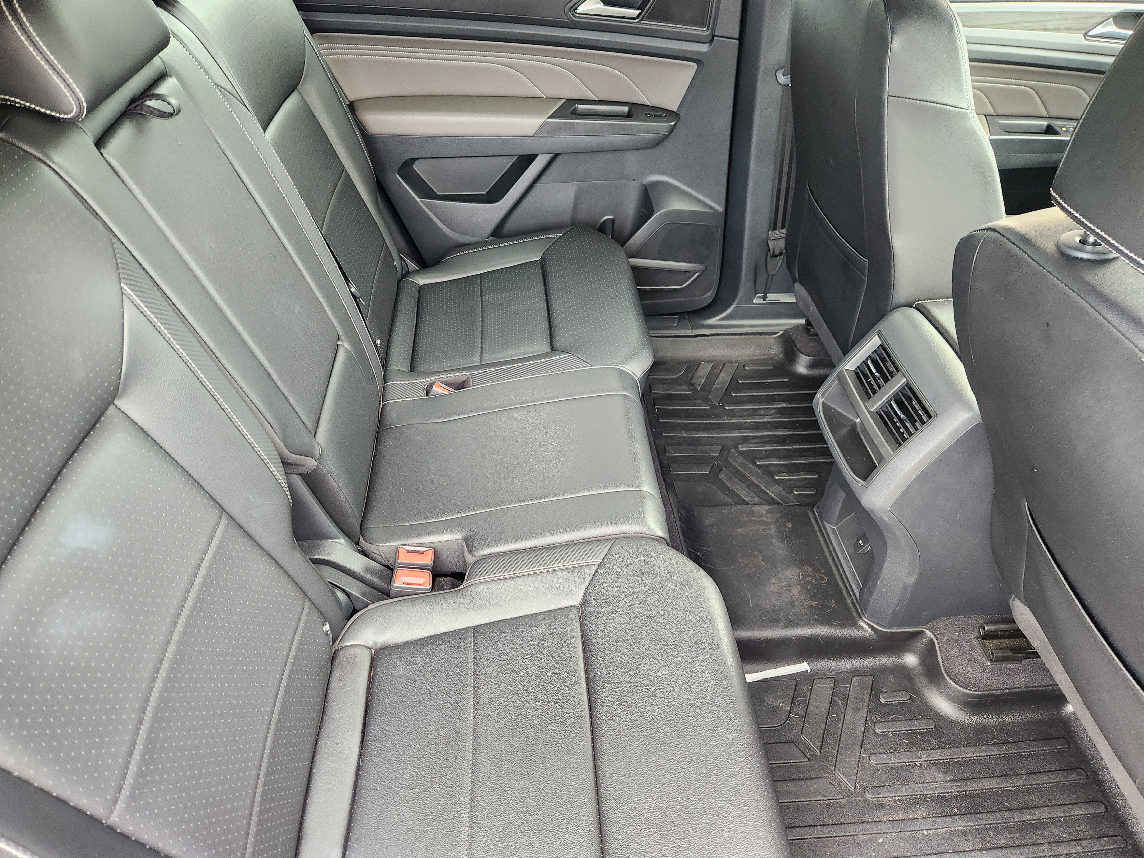 2023 Volkswagen Atlas Cross Sport 2.0T SE