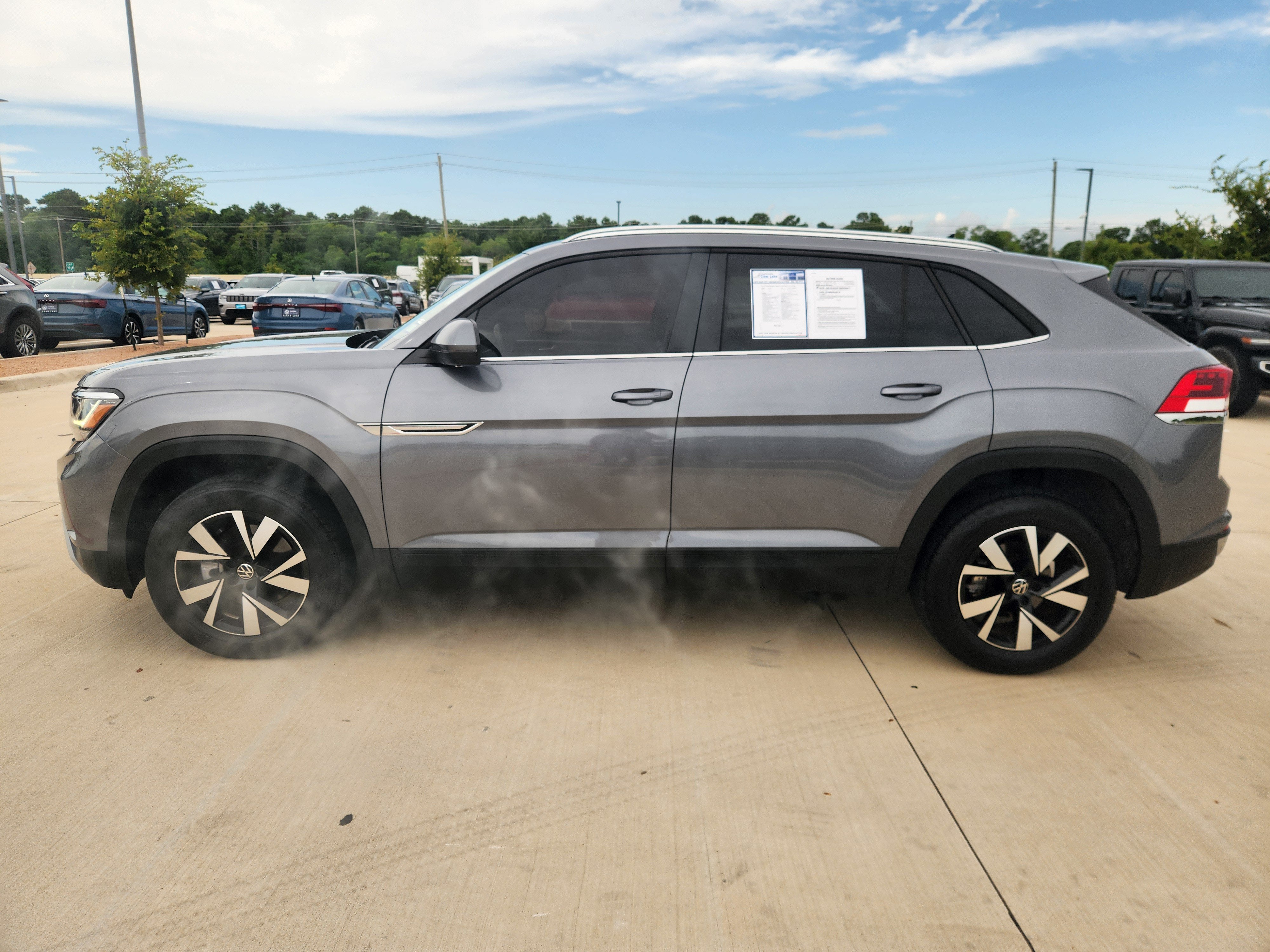 2023 Volkswagen Atlas Cross Sport 2.0T SE