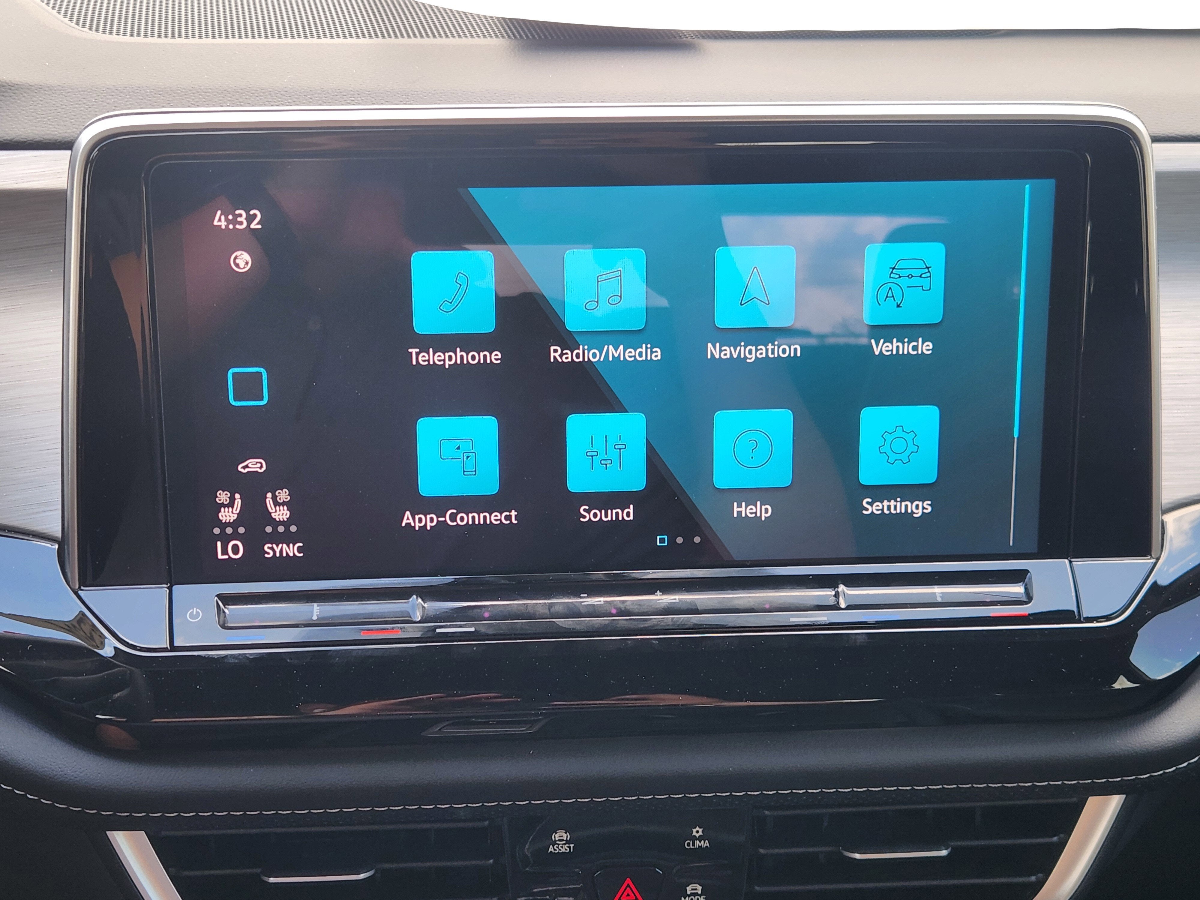 2026 Volkswagen Atlas Cross Sport 2.0T SE