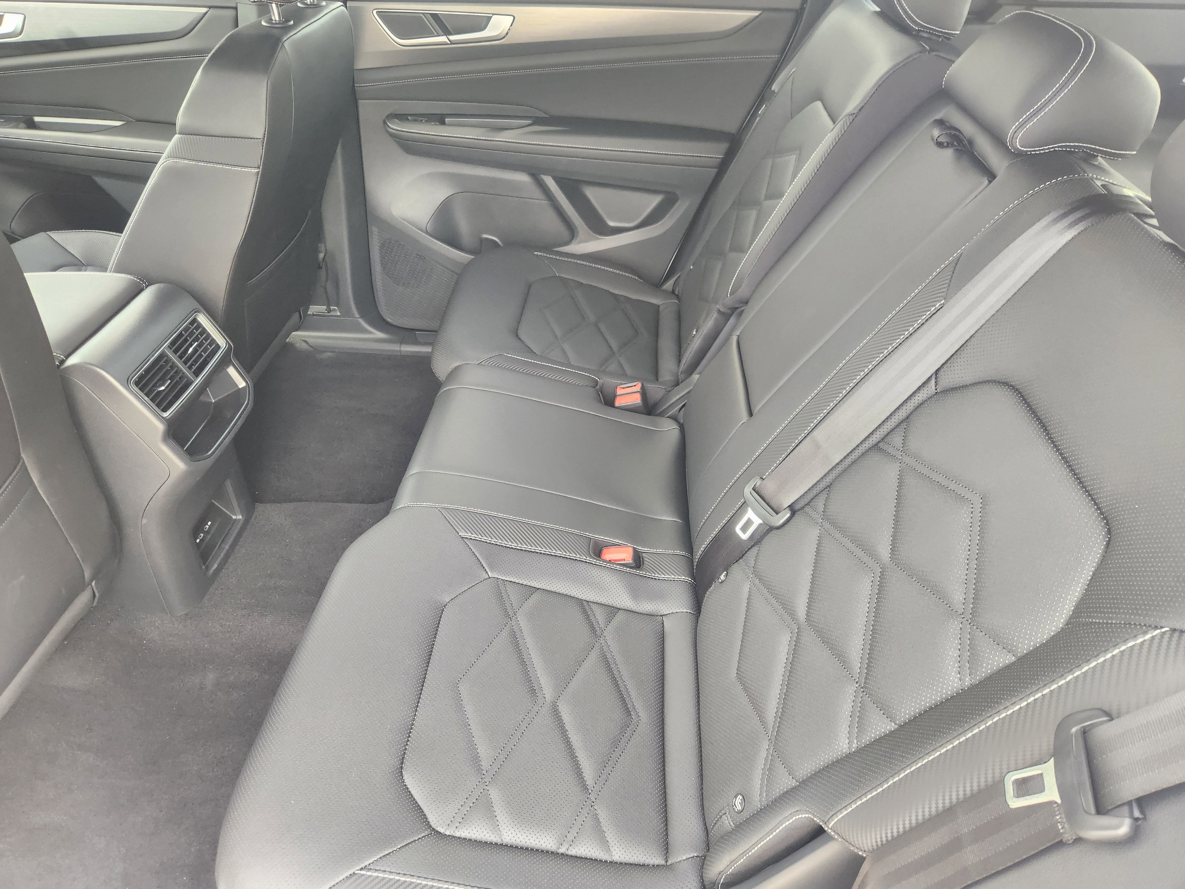 2026 Volkswagen Atlas Cross Sport 2.0T SE