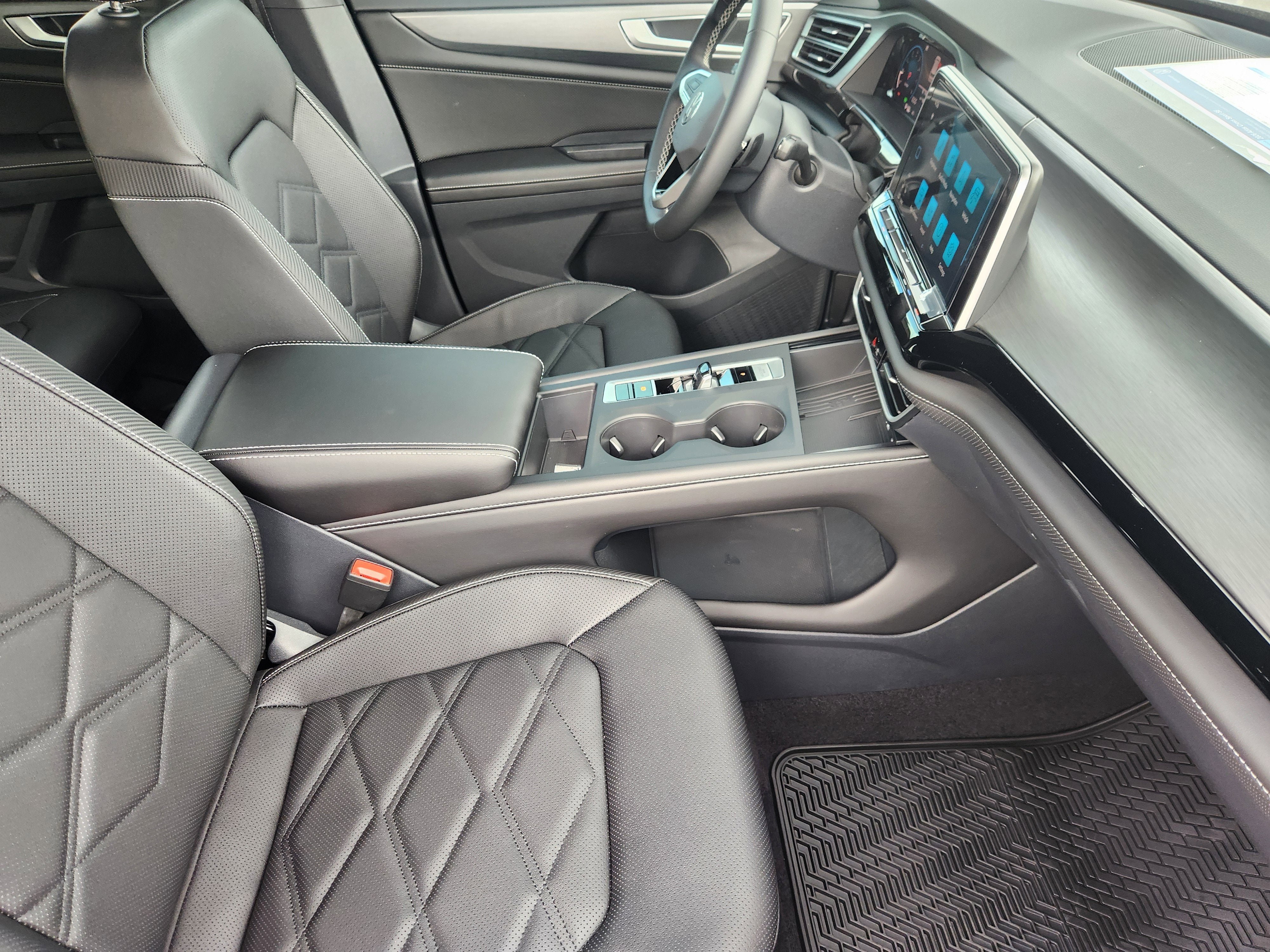 2026 Volkswagen Atlas Cross Sport 2.0T SE