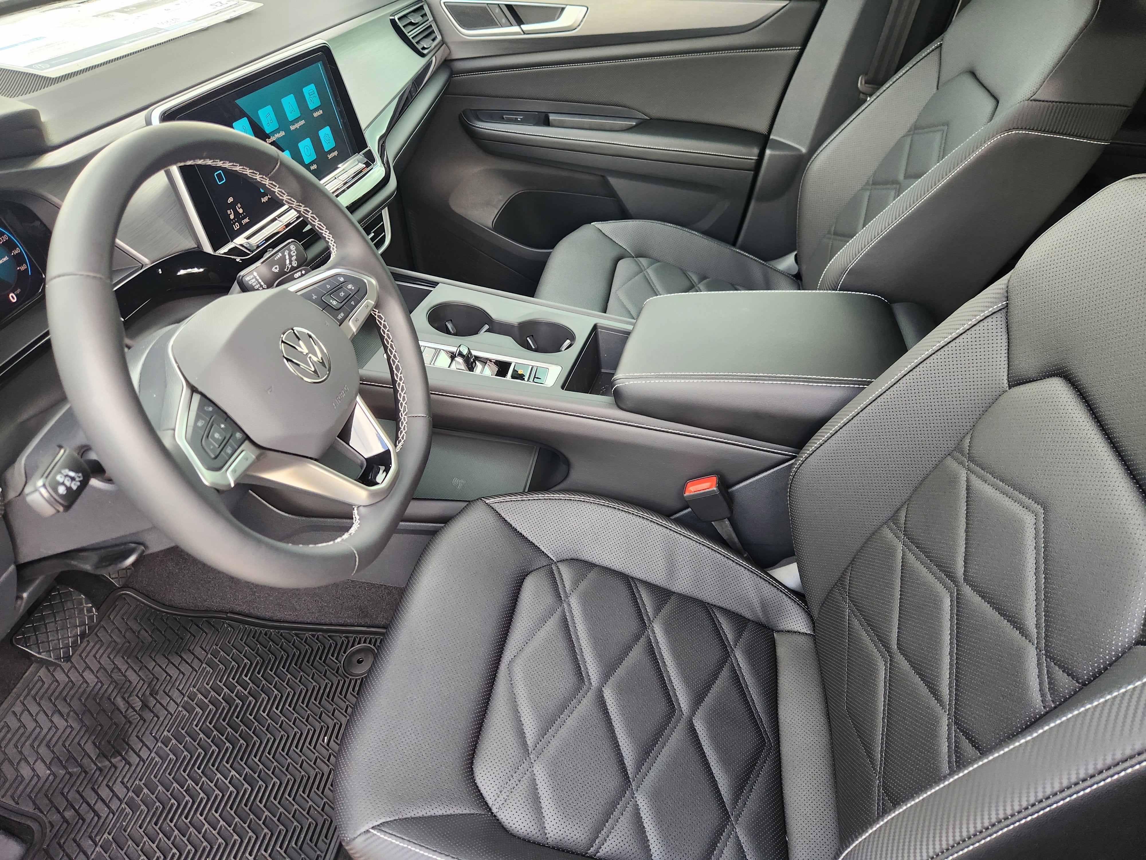 2026 Volkswagen Atlas Cross Sport 2.0T SE