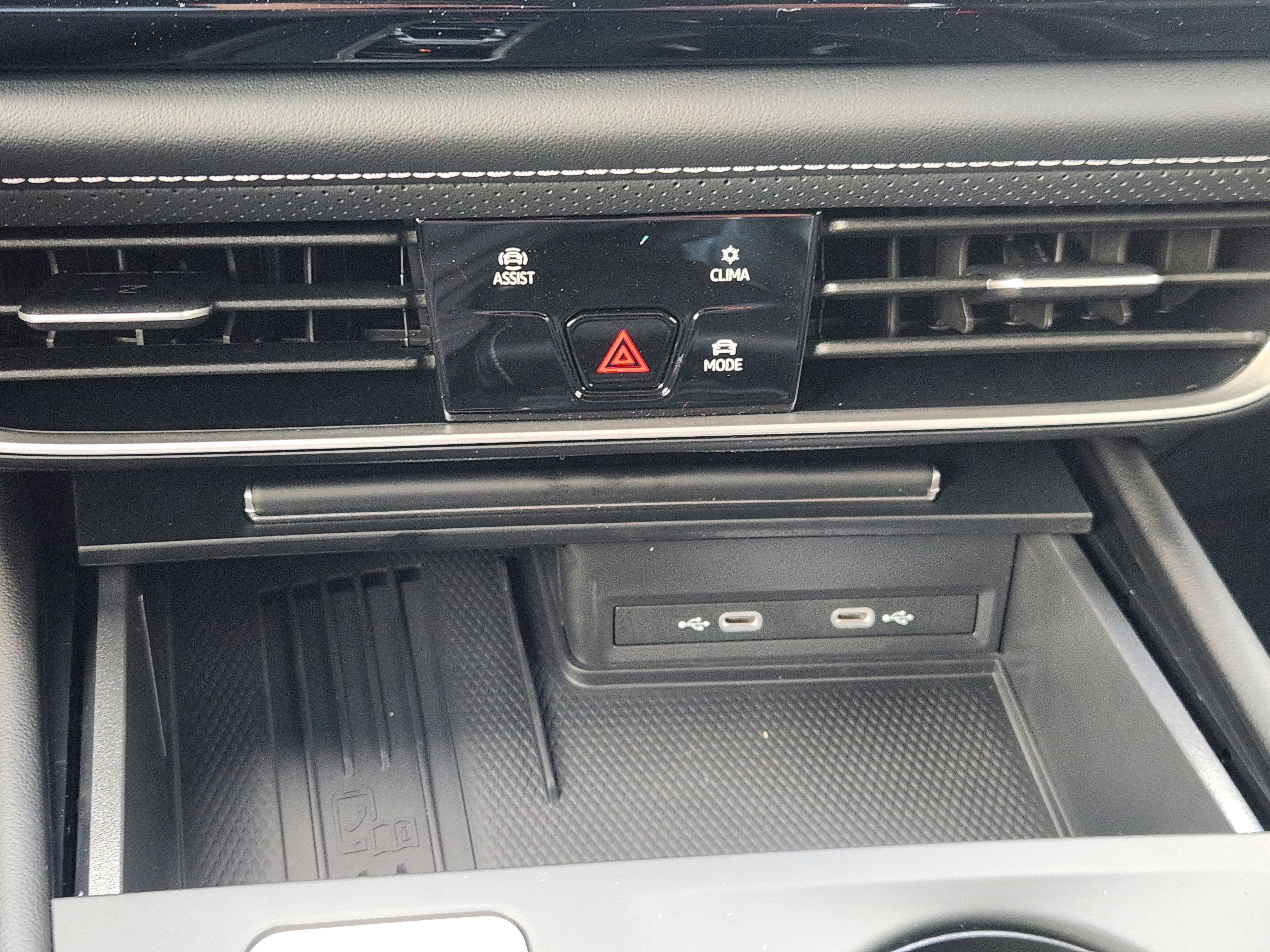 2026 Volkswagen Atlas Cross Sport 2.0T SE