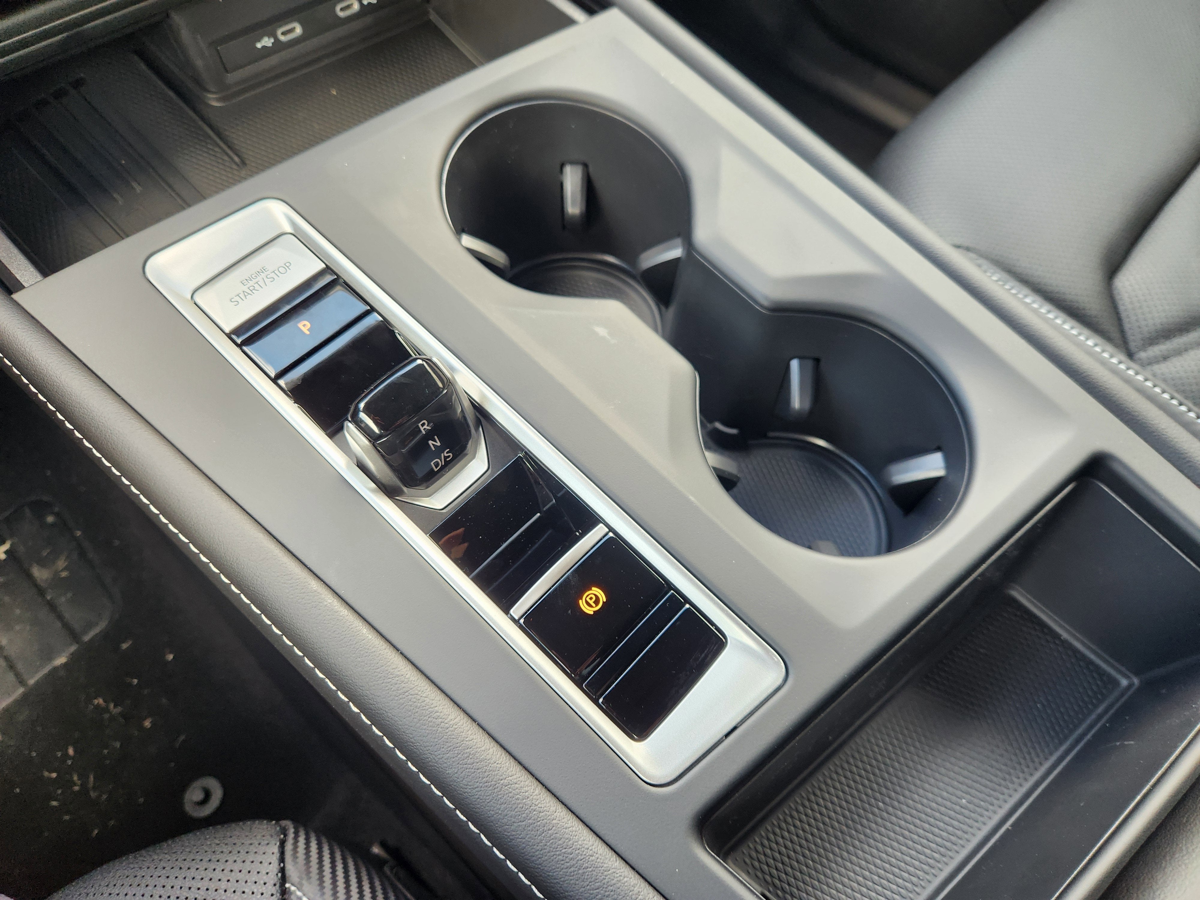 2026 Volkswagen Atlas Cross Sport 2.0T SE