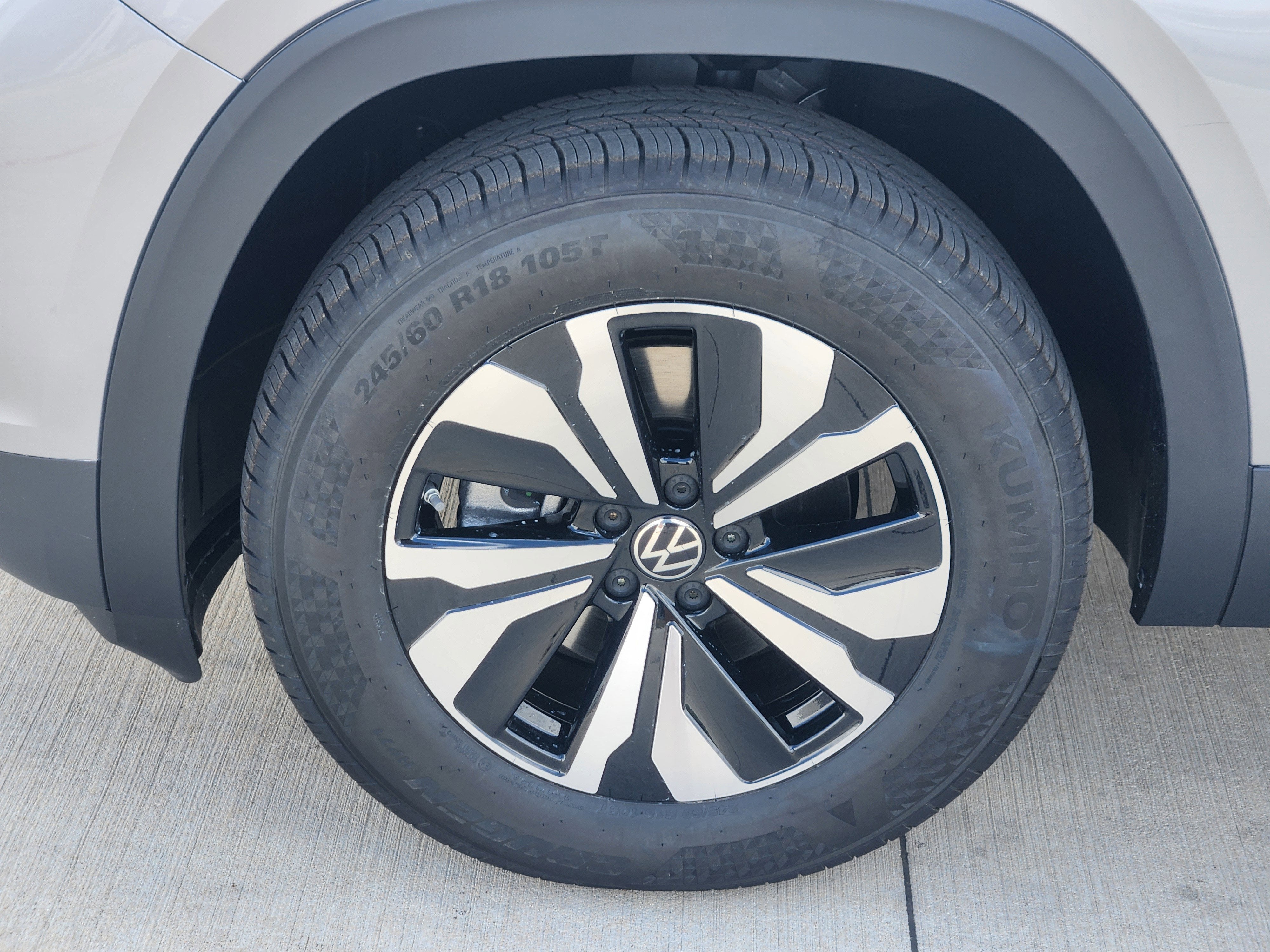 2026 Volkswagen Atlas Cross Sport 2.0T SE