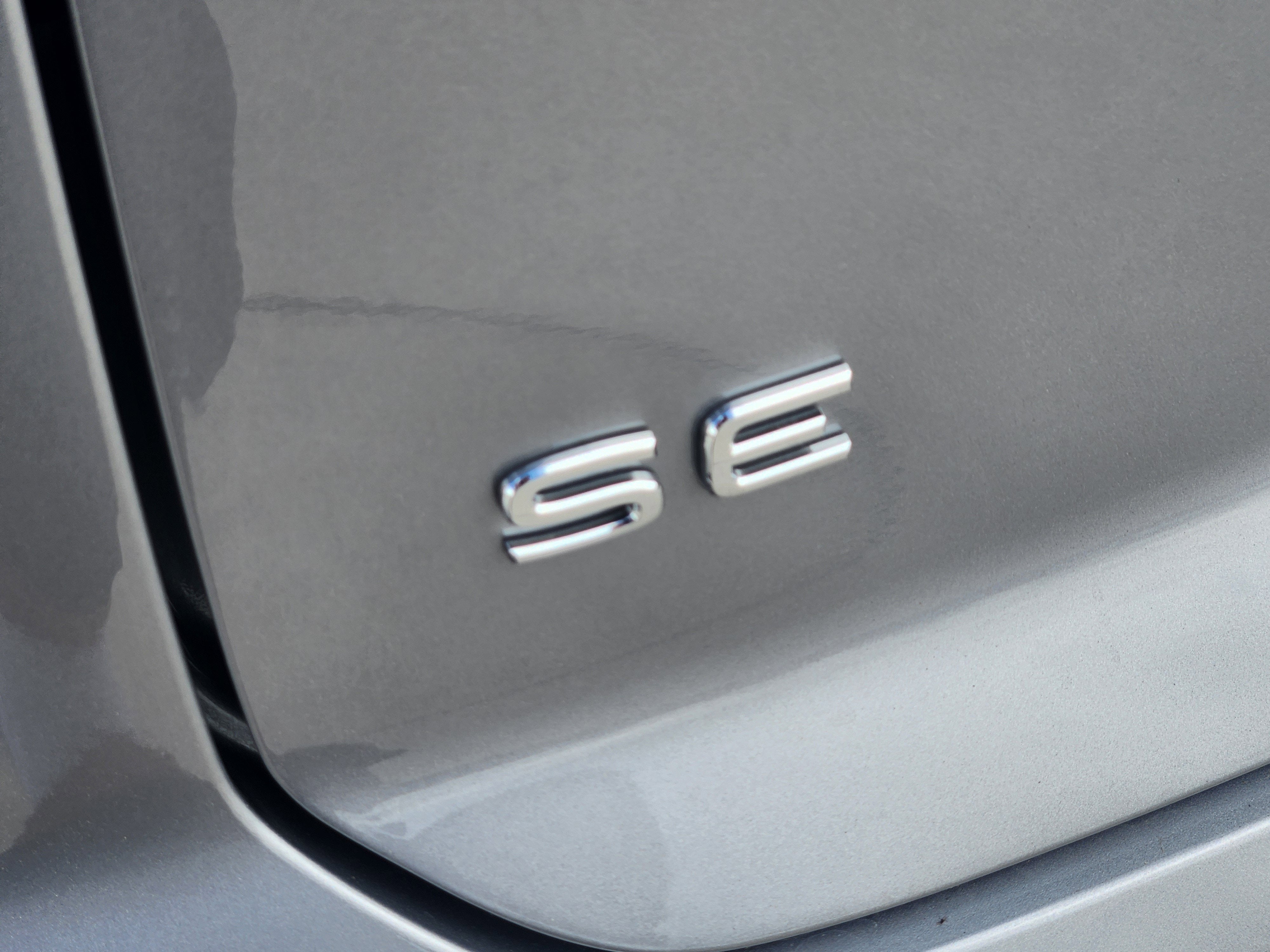 2026 Volkswagen Atlas Cross Sport 2.0T SE