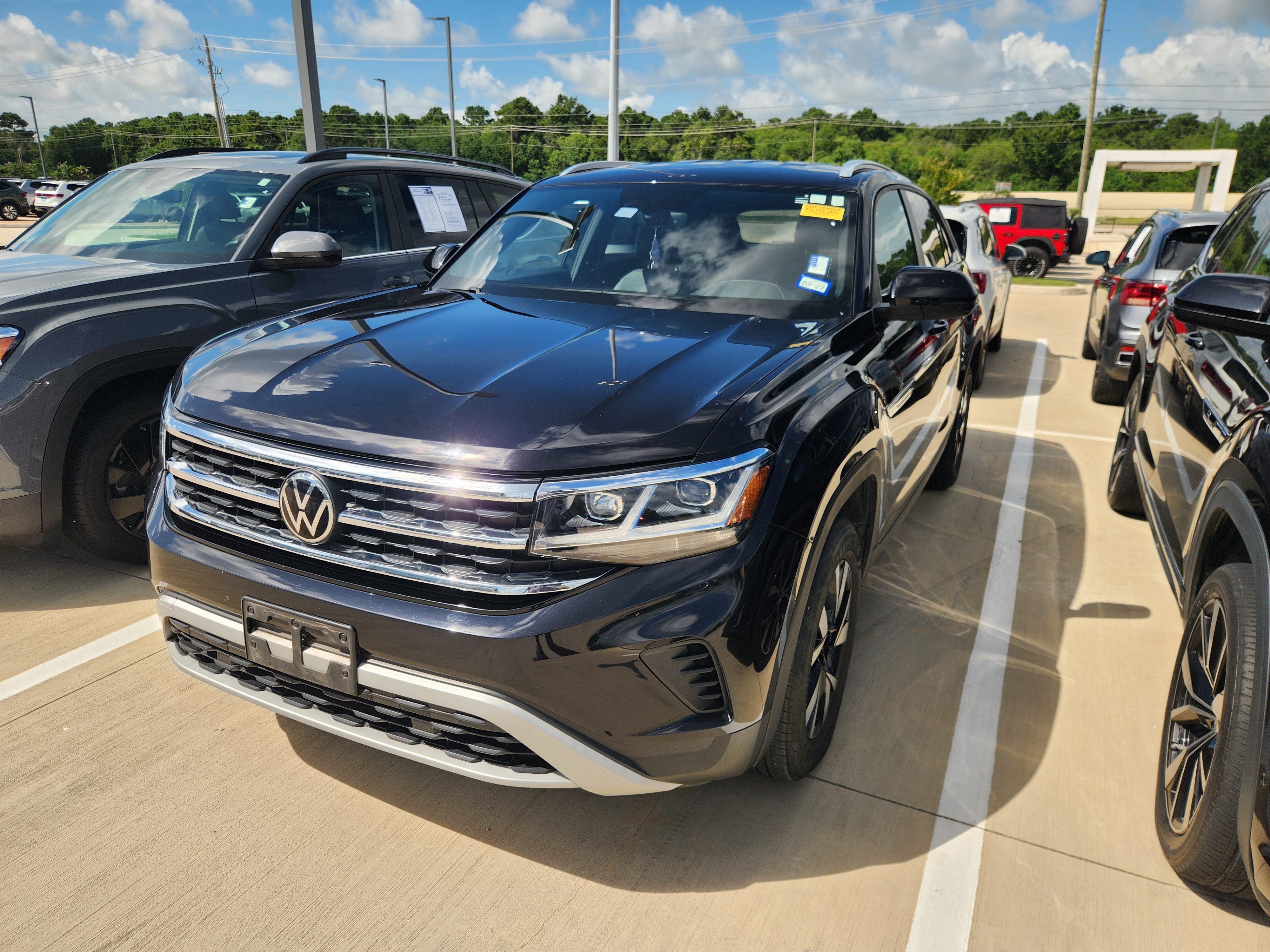 2023 Volkswagen Atlas Cross Sport 2.0T SE